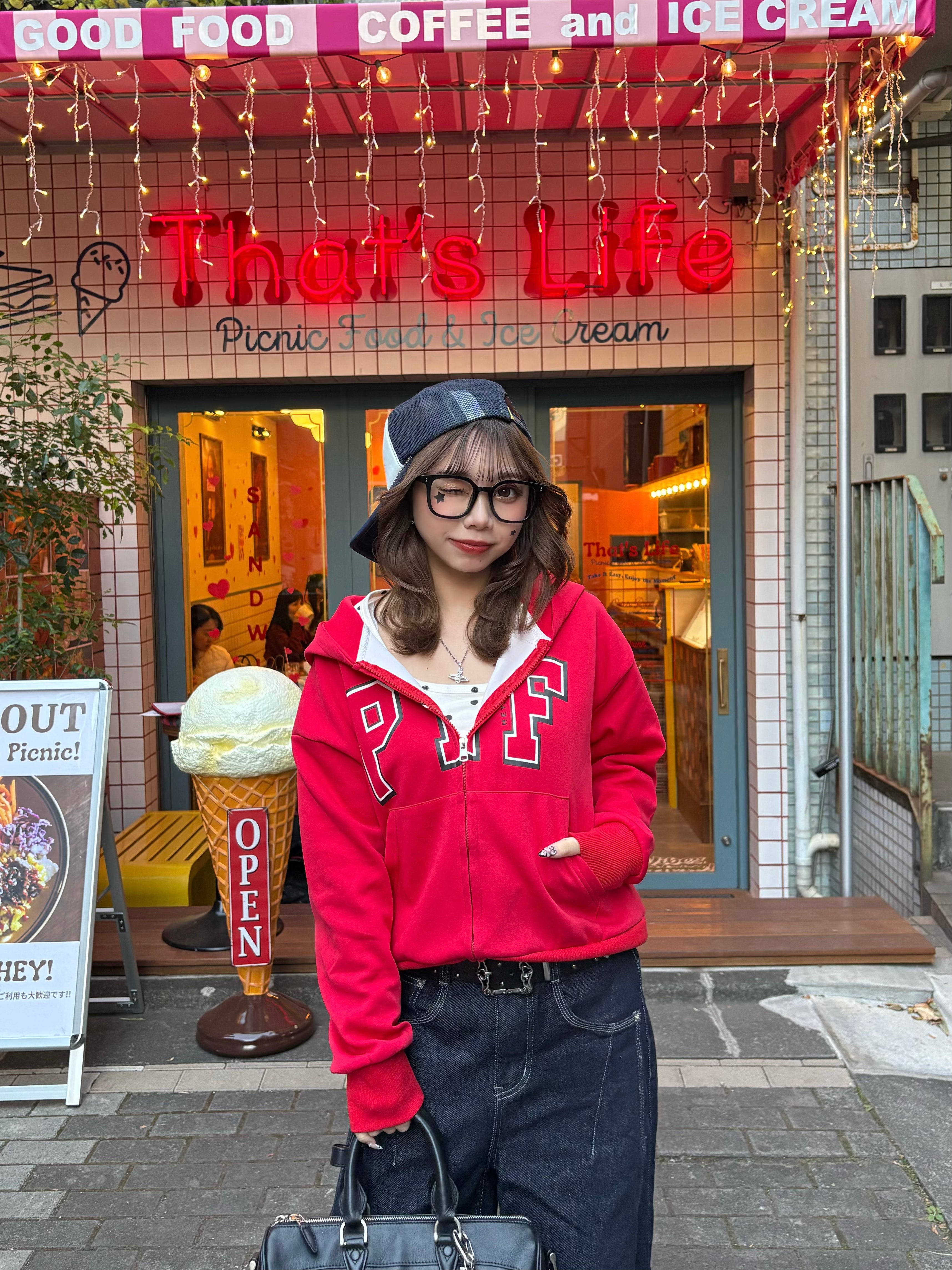 ビッグロゴジップパーカー SI0065 – YOLO（ヨロ）｜ファッション通販