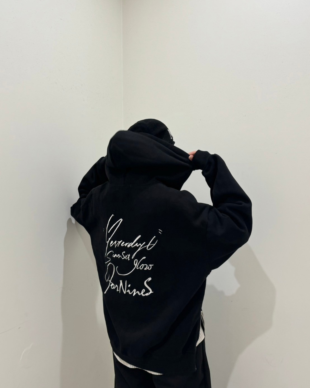 【即納】ヘビーウェイトバックプリントパーカー K0106