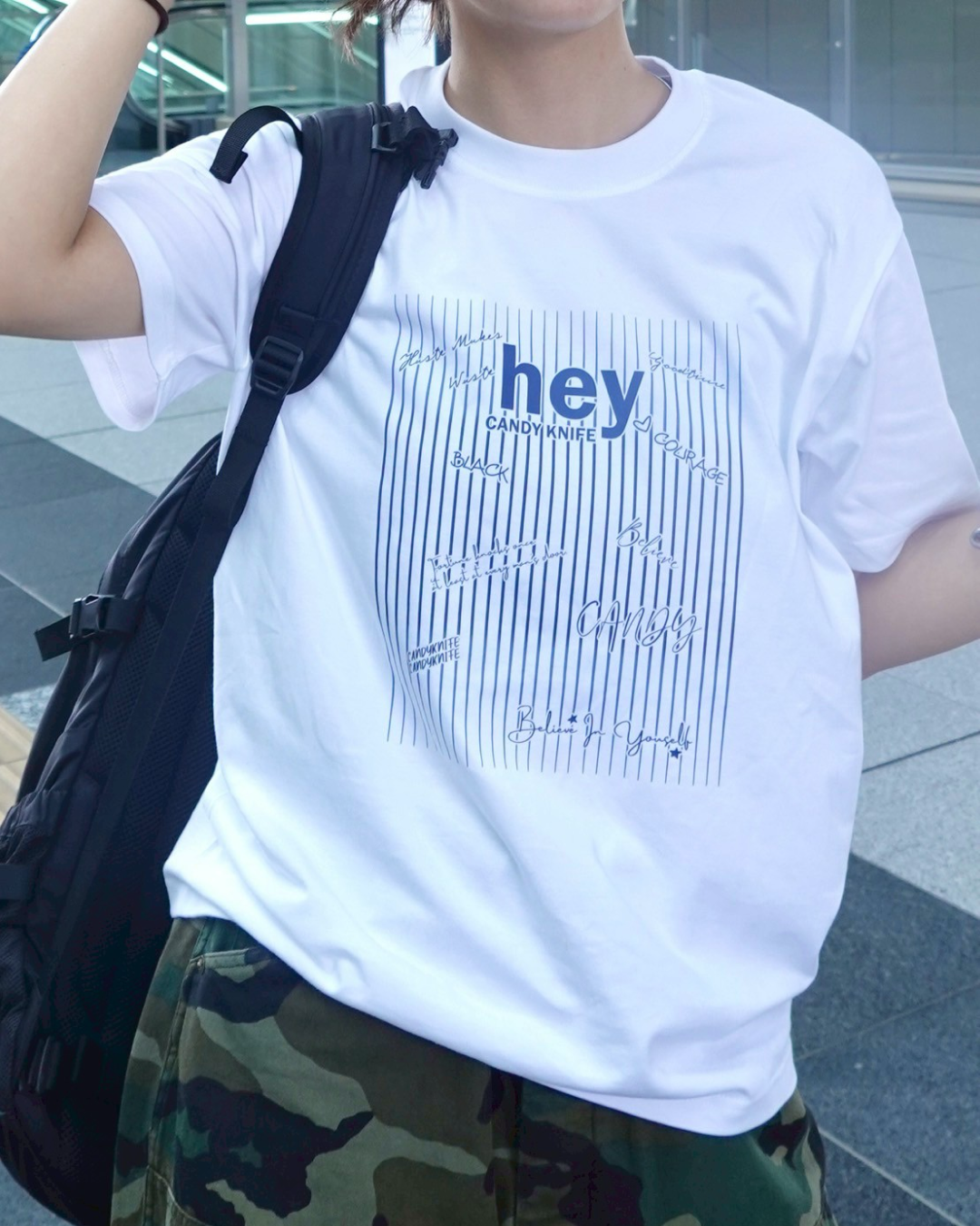 ストライプレタープリントTシャツ K1071