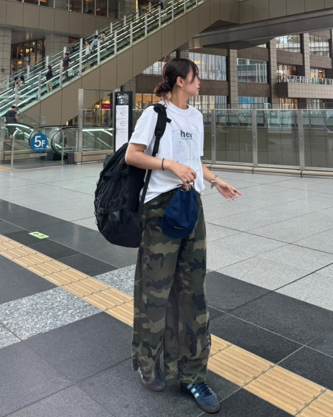 ストライプレタープリントTシャツ K1071