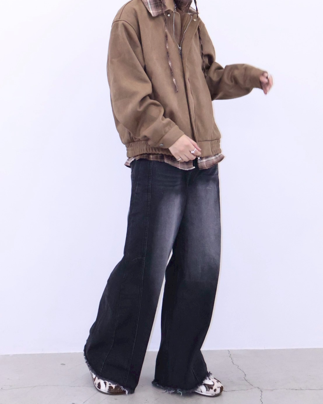 ウォッシュブラックワイドデニムパンツ K1090