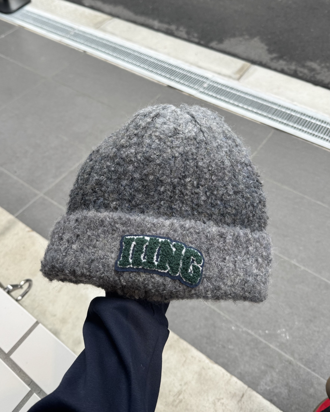 K様　ご依頼分 ビーニー(グレー&黒) グラデーションビーニー K1184 – YOLO（ヨロ）｜ファッション通販