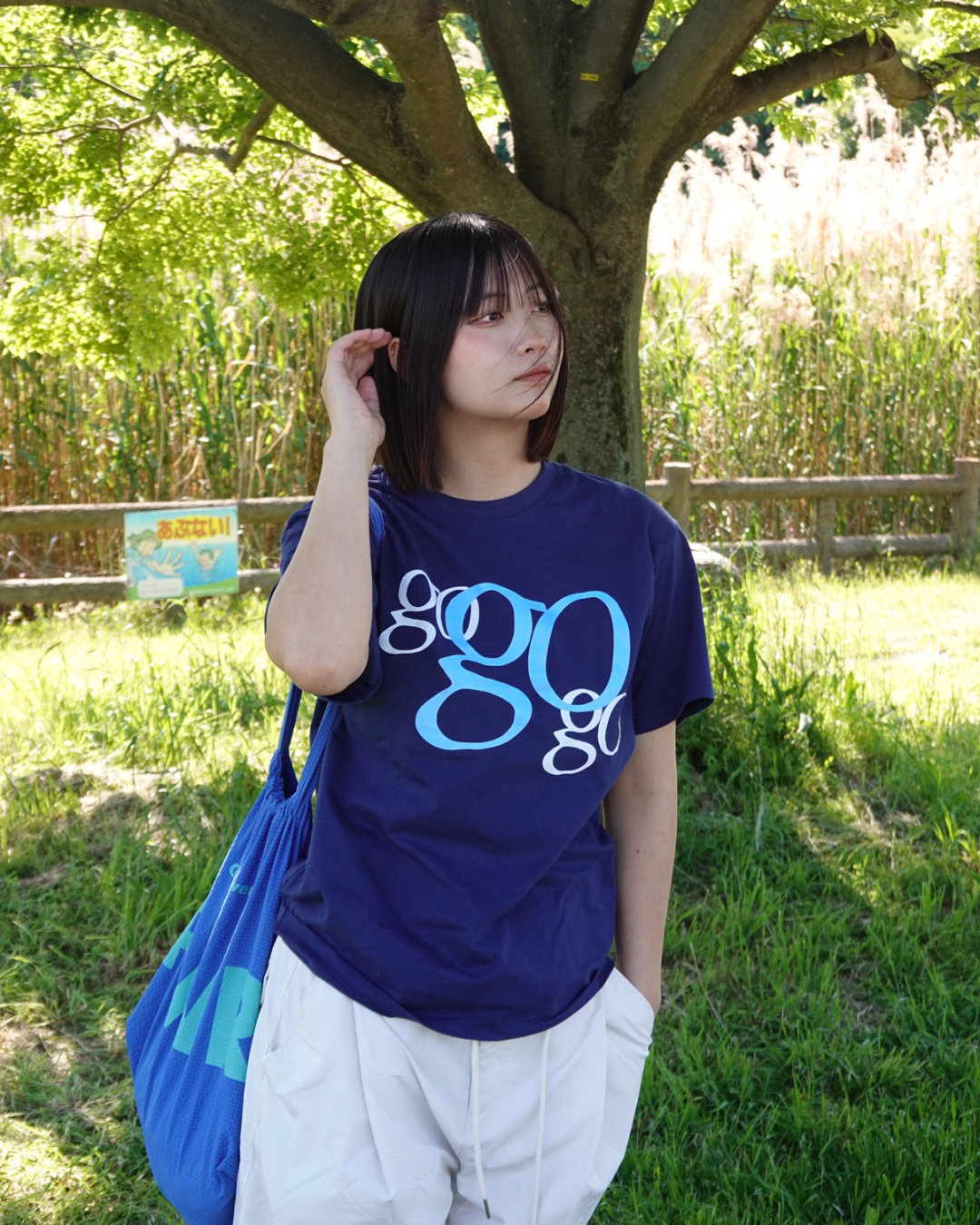 ビッグロゴネイビーTシャツ K3189