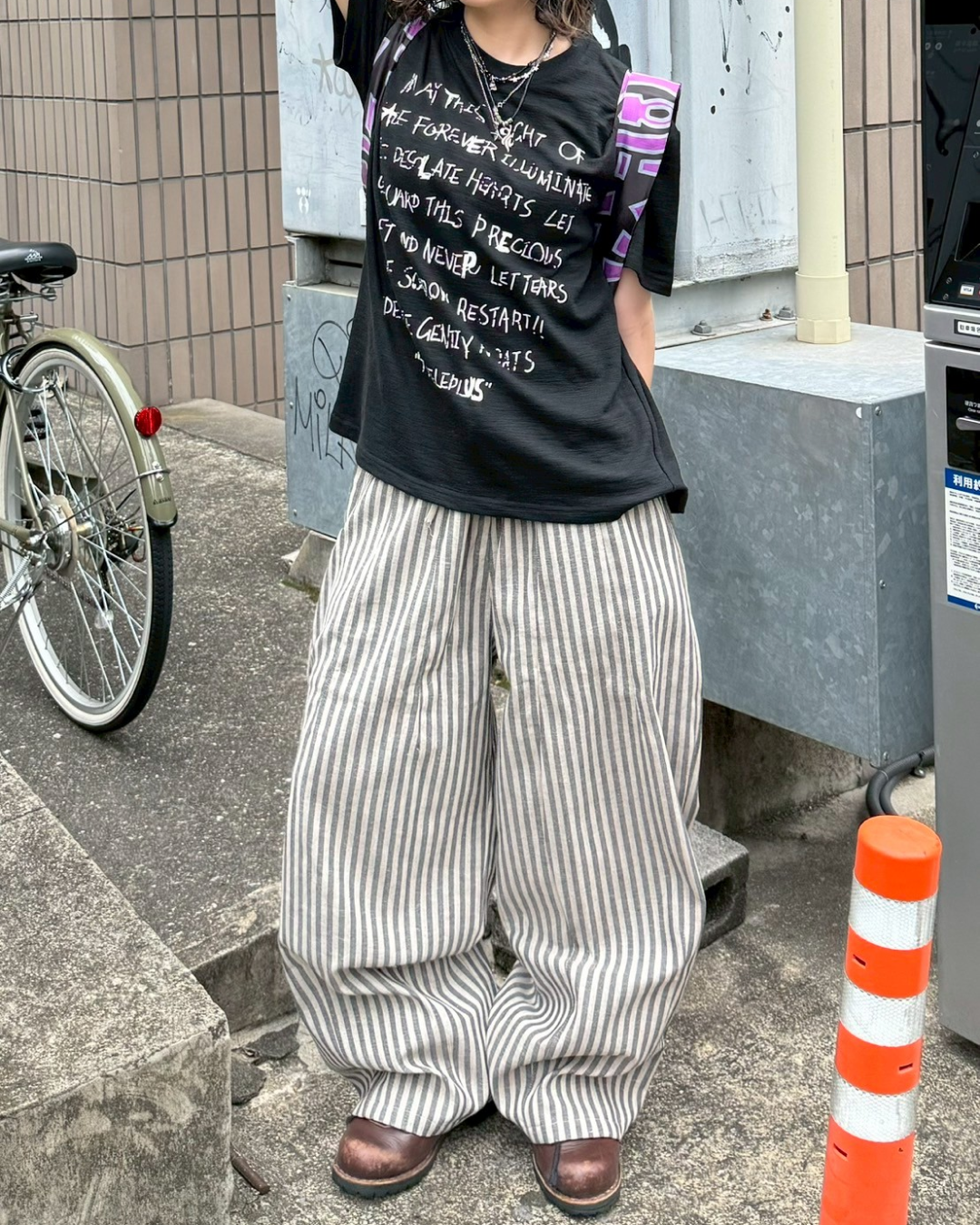 カリグラフィーTシャツ KM1065