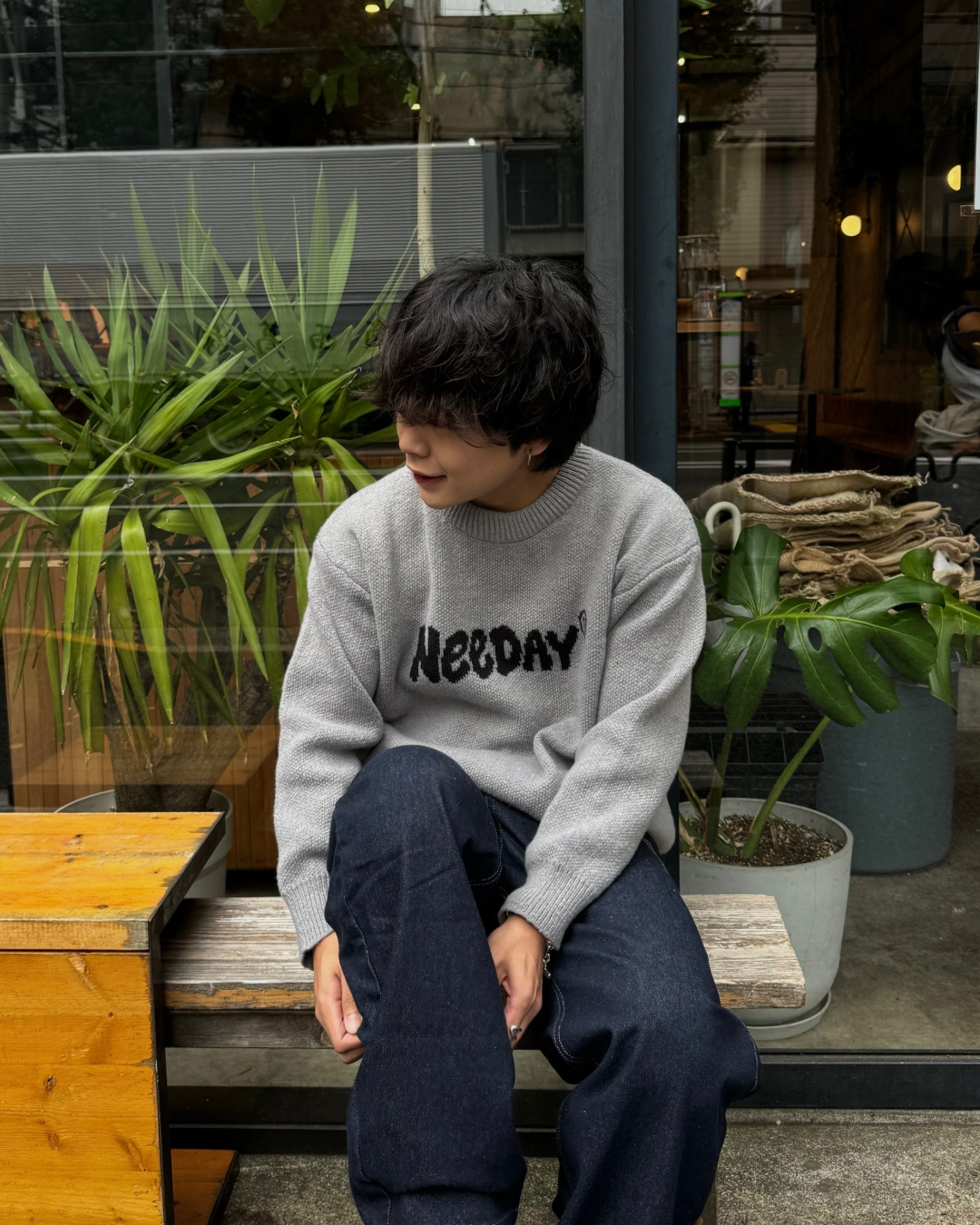 ラウンドネックロゴニット KA1309