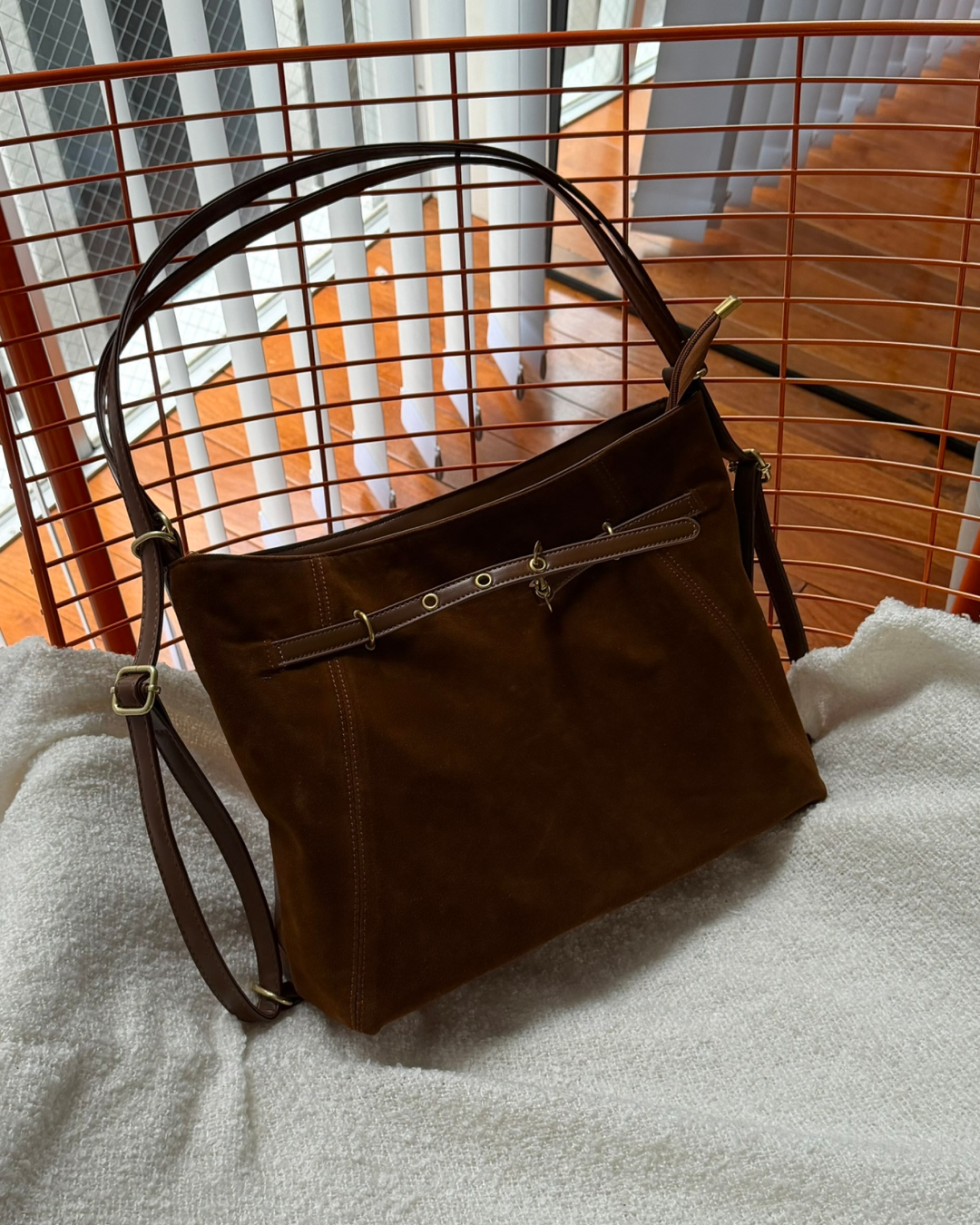 ブラウンスウェードショルダーバック KA7149