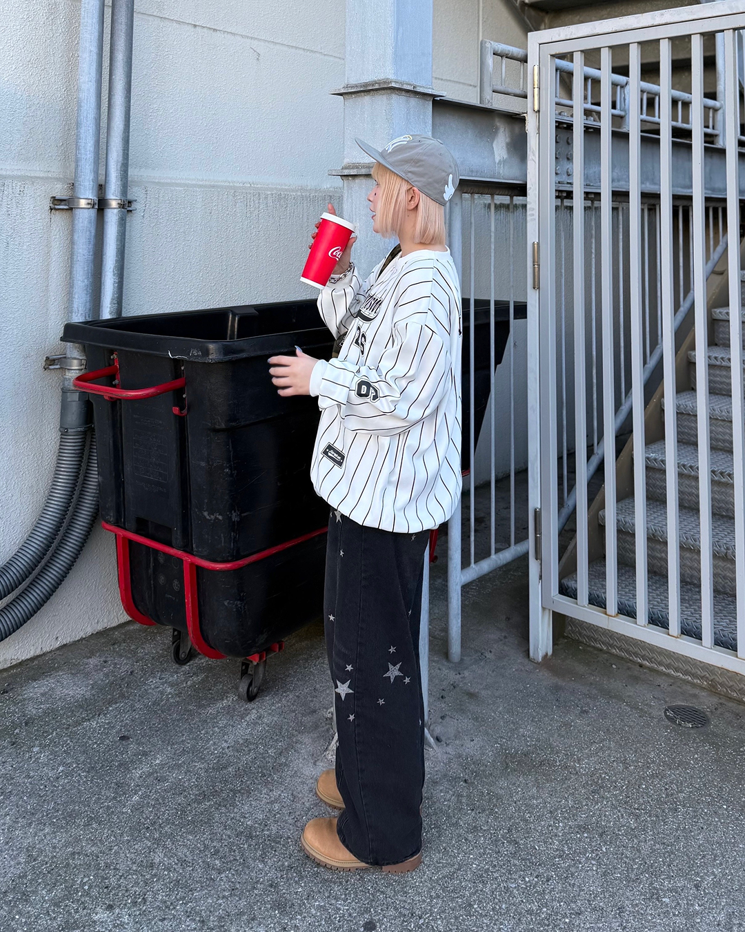 バレルシルエット星プリントデニムパンツKC0224