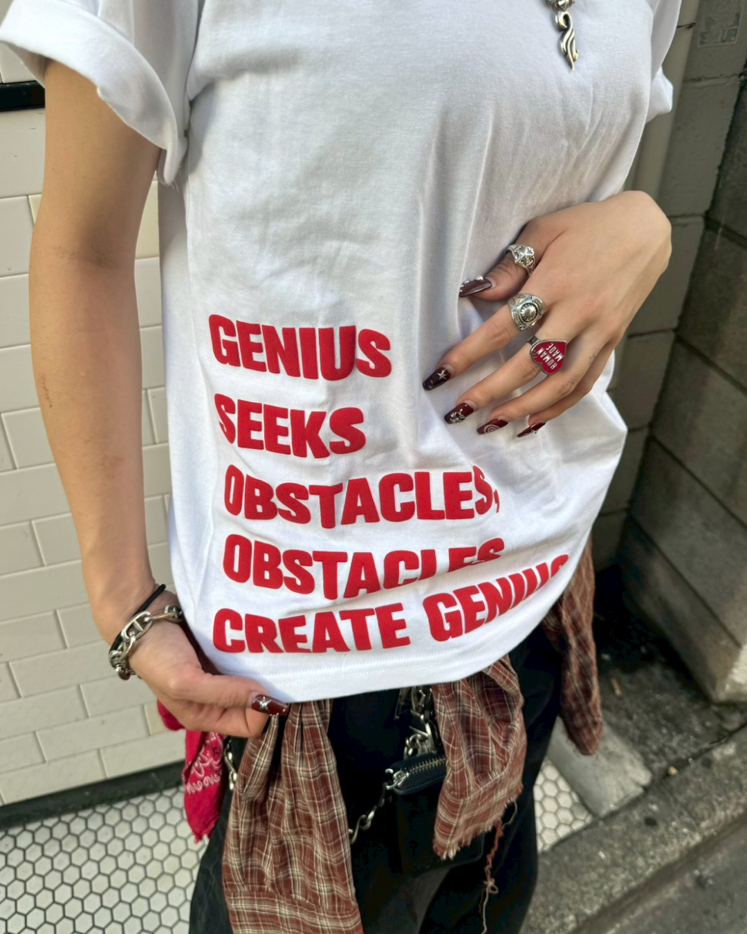 フロントロゴプリントTシャツ KM1056