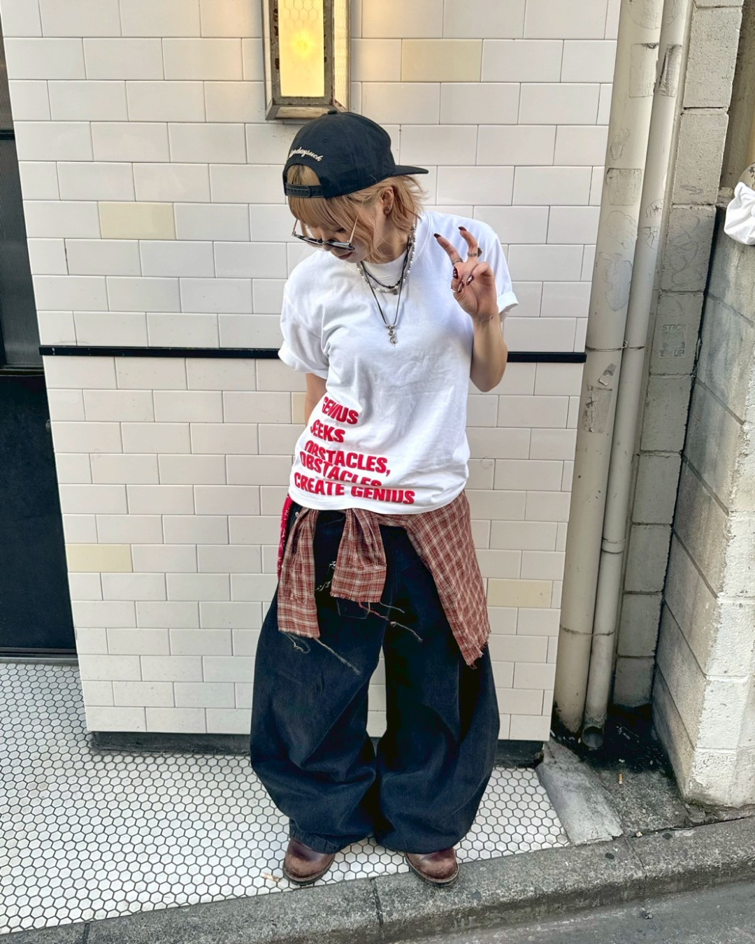 フロントロゴプリントTシャツ KM1056