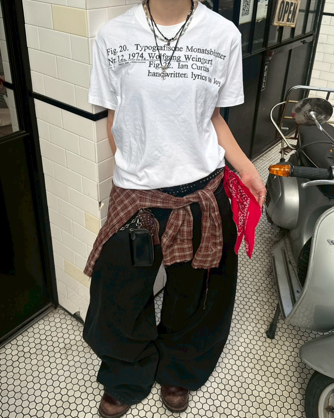 ネックロゴプリントTシャツ KM1202