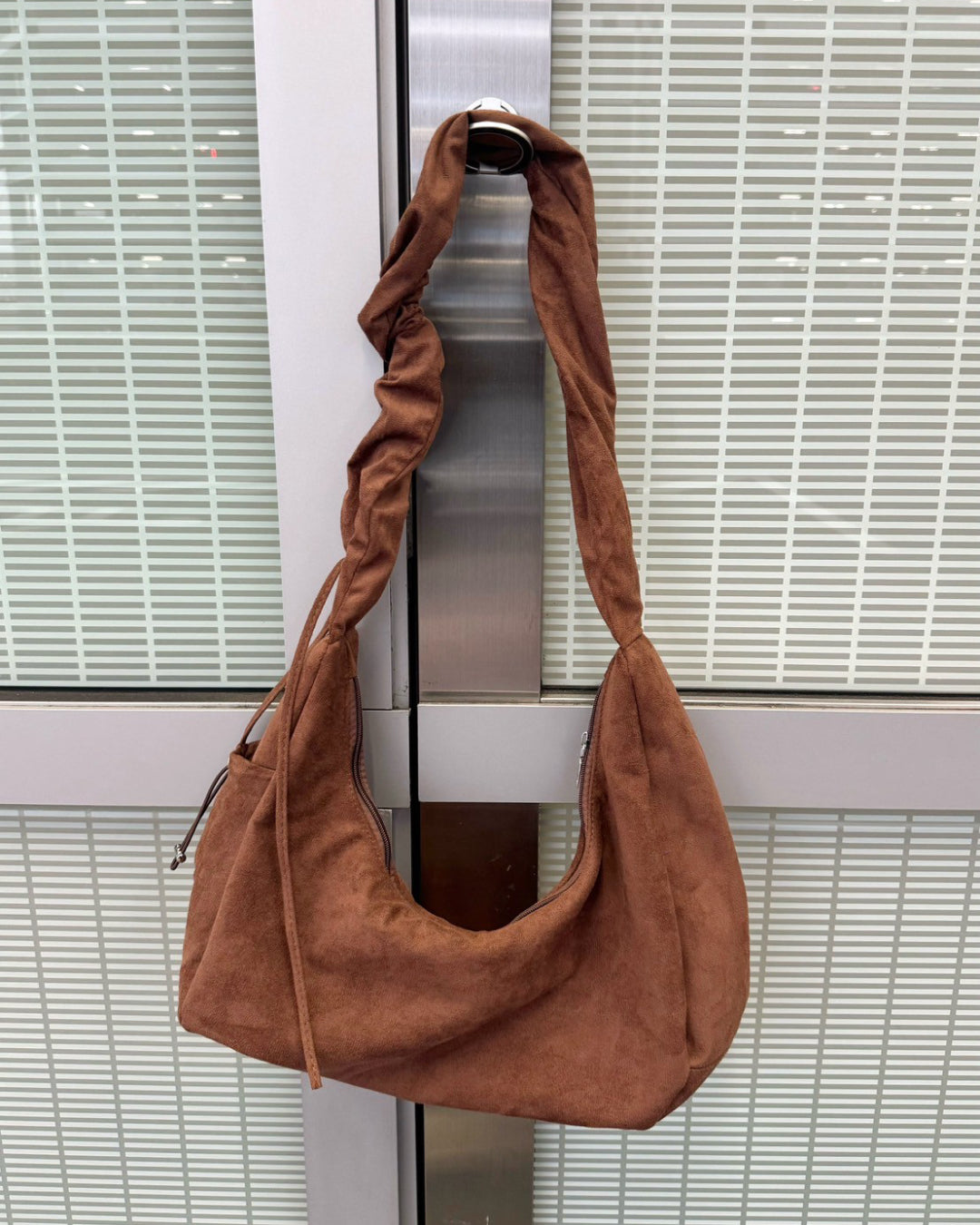 2wayショルダースエードバッグ KM1231 – YOLO（ヨロ）｜ファッション通販