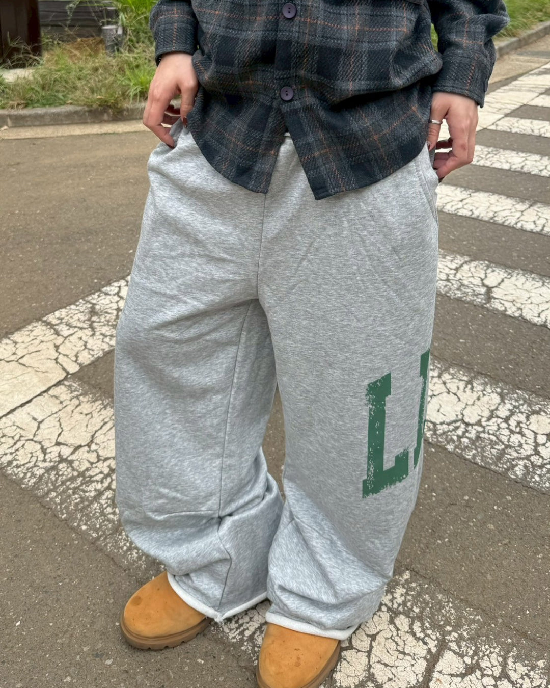 レタリングスウェットパンツ KM1238