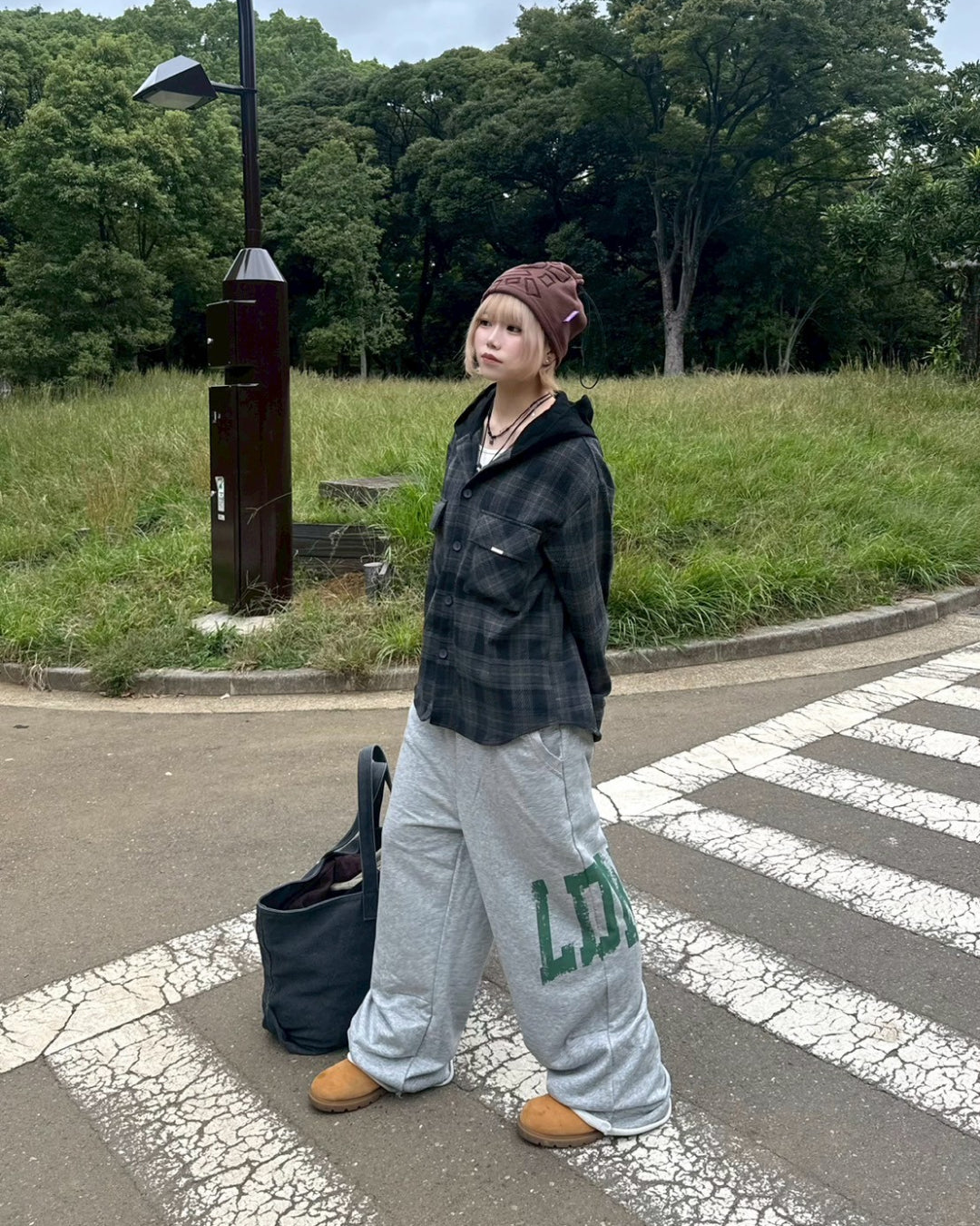 レタリングスウェットパンツ KM1238