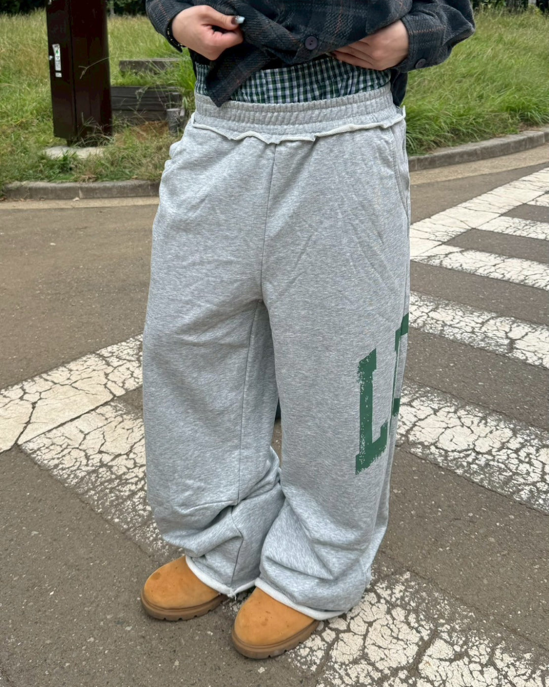 レタリングスウェットパンツ KM1238