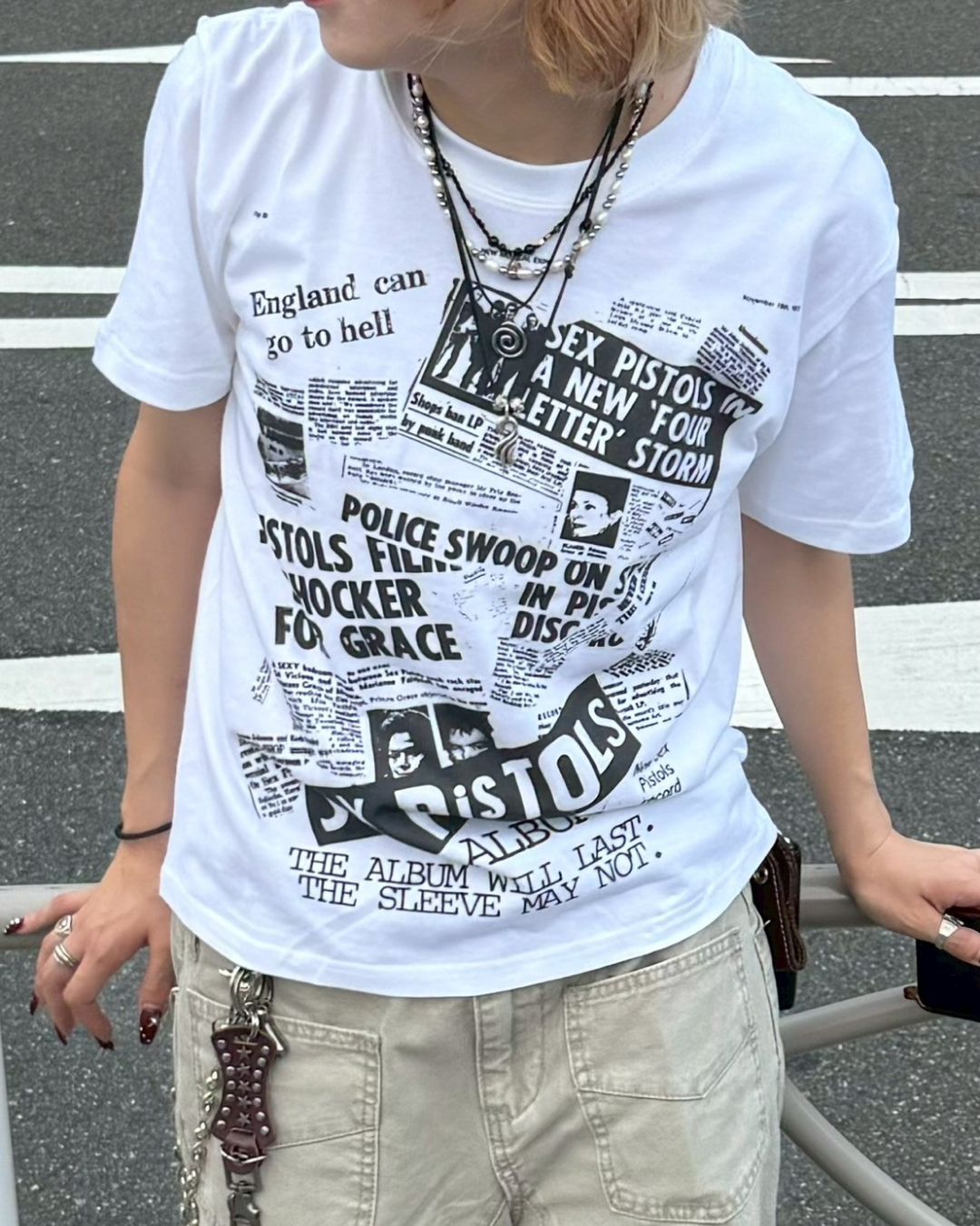 ニュースペーパープリント　シャツ ニュースペーパープリントTシャツ KM1159 \u2013 YOLO（ヨロ