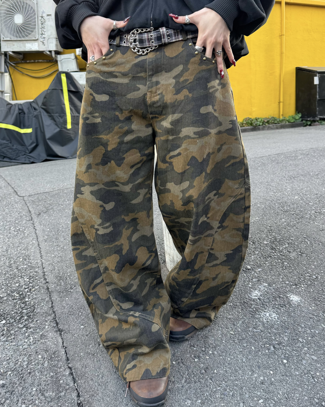 即納】スタッズカモフラージュパンツ KM5018 – YOLO（ヨロ