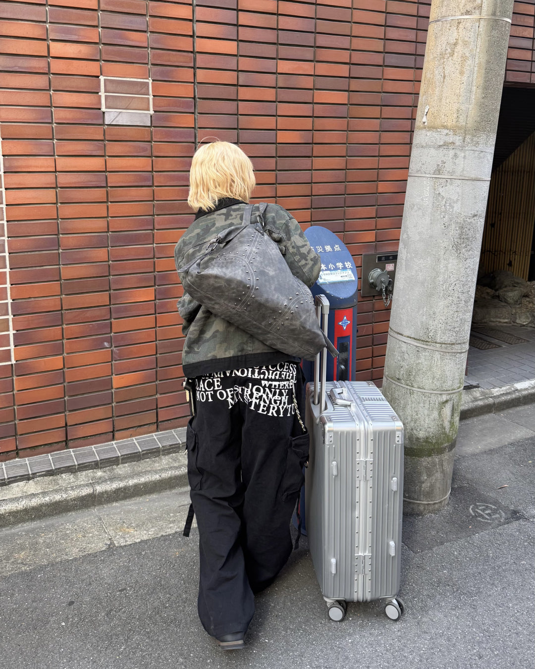 【一部即納】ウォッシュ加工スタッズバッグ KM7004