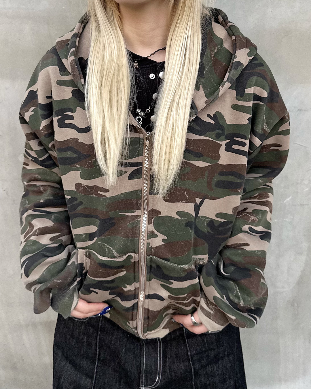 カモフラージュフードパーカー KM7007 – YOLO（ヨロ）｜ファッション通販