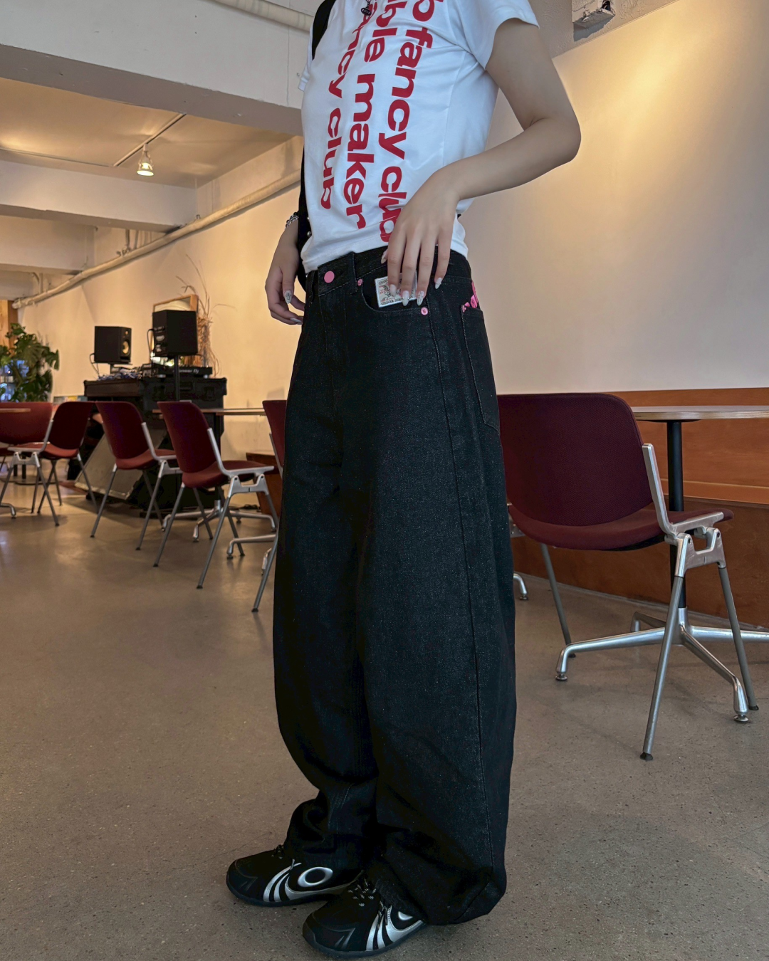 バックデザインデニムパンツ MM1037