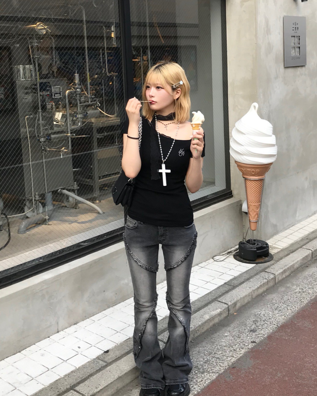 ワンショルダーレースTシャツ MM1063