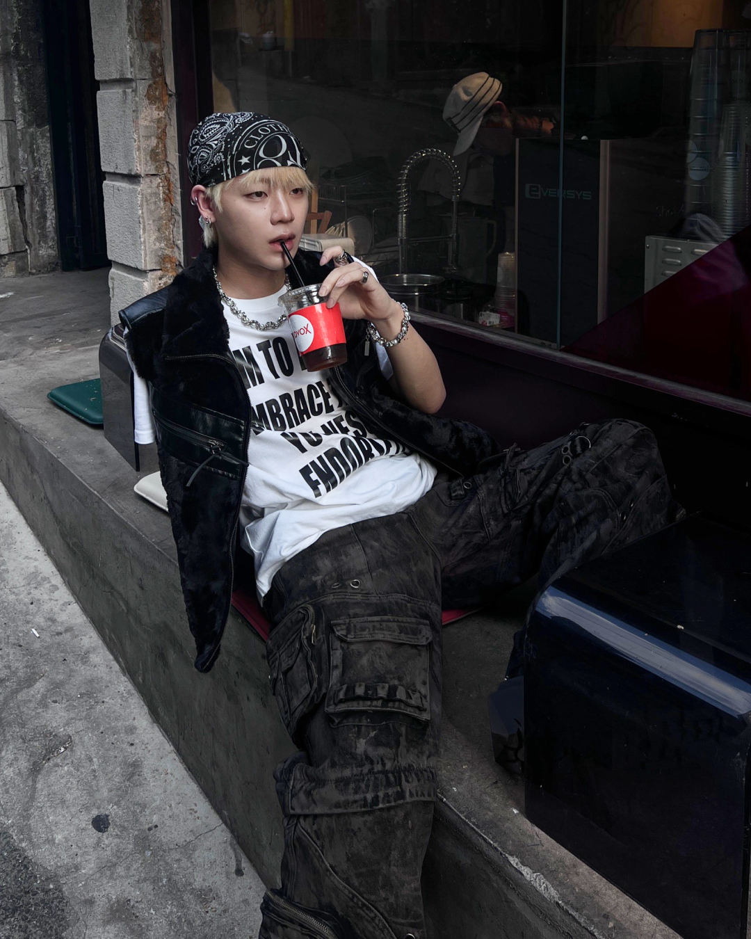 ビッグレタリングTシャツ MO1062