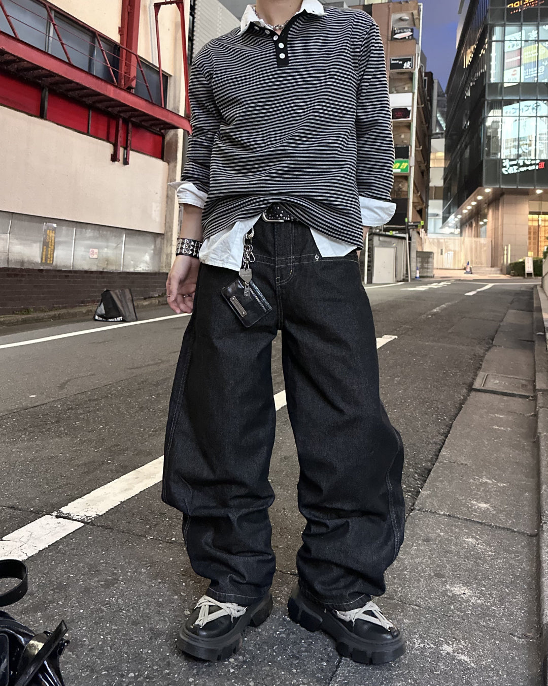 【即納】ステッチバレルレッグジーンズ MO5006