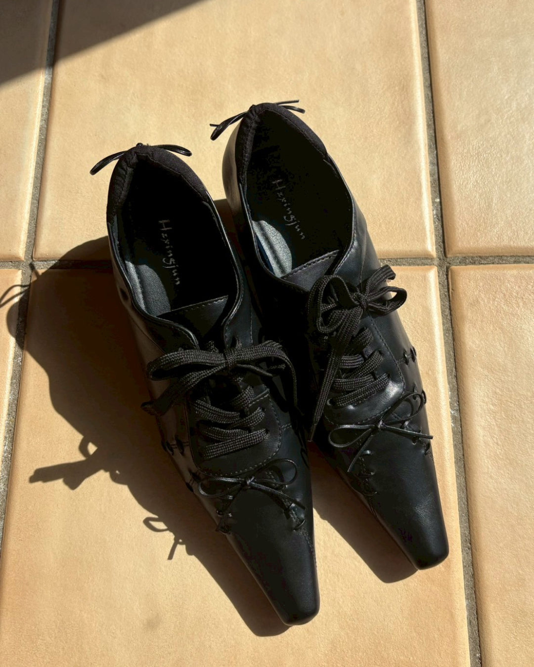 レースアップリボンパンプス
MU0213