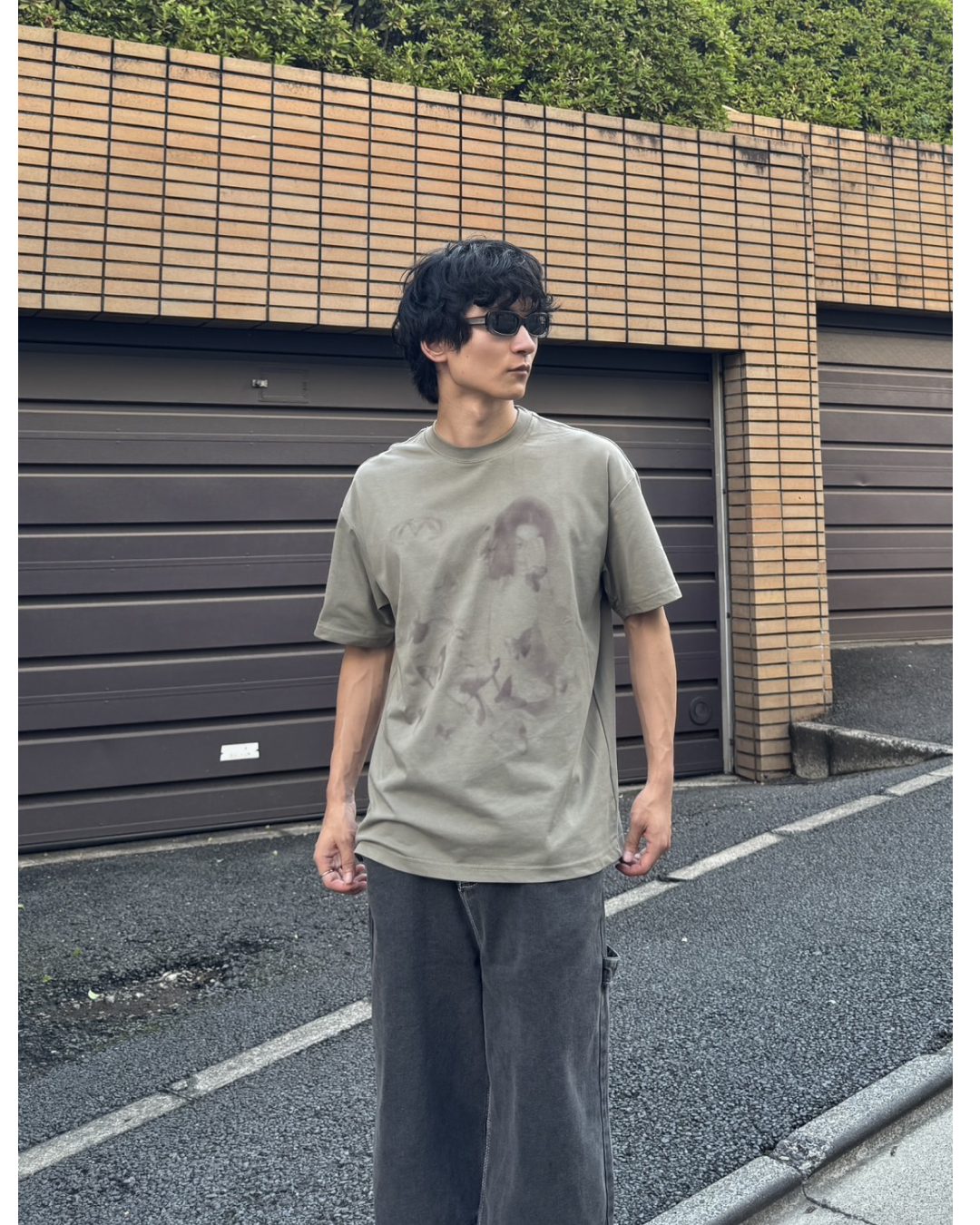 カーキグリーンプリントTシャツ NA1041