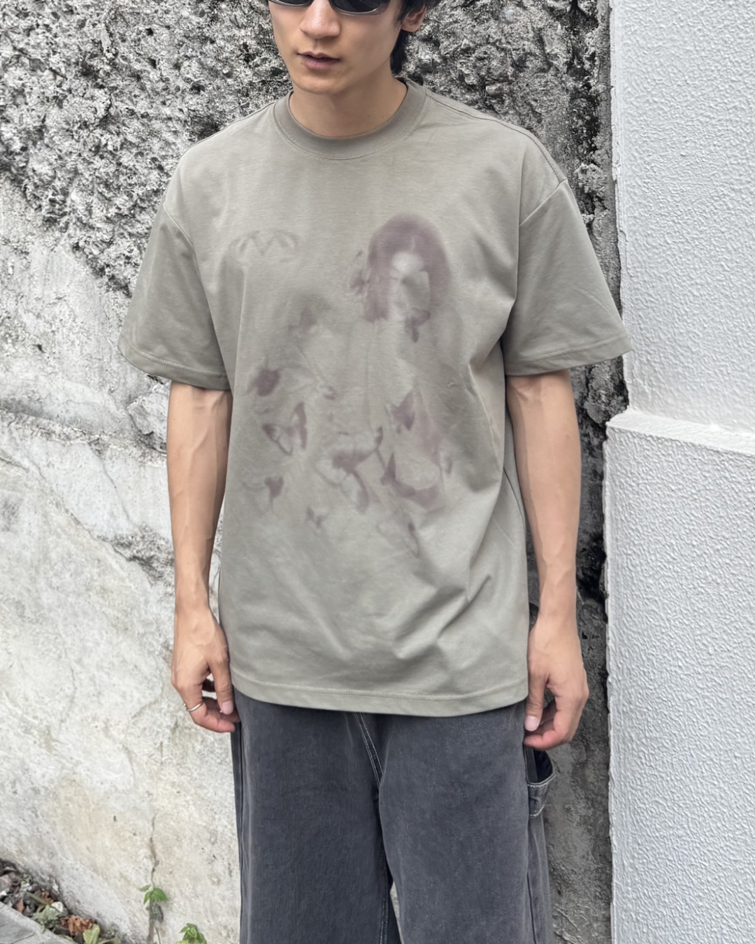 カーキグリーンプリントTシャツ NA1041