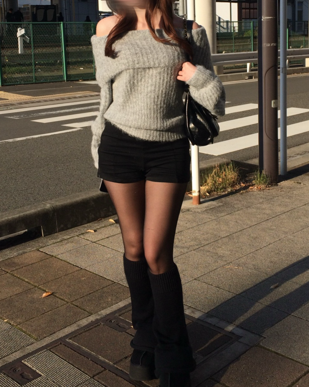 【即納】オフショルダーローゲージニット NO5004