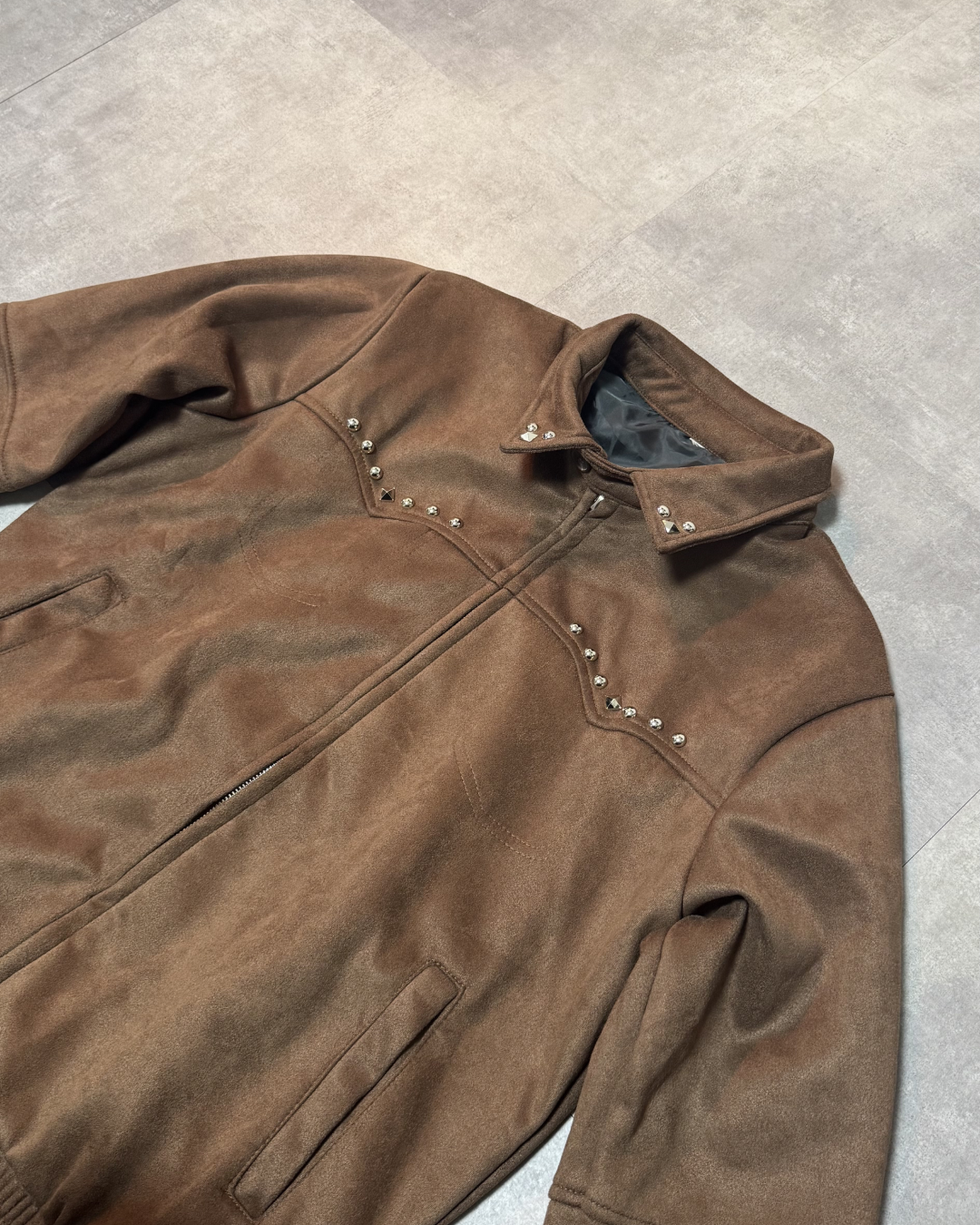 スウェードスタッズブルゾン
NS0002