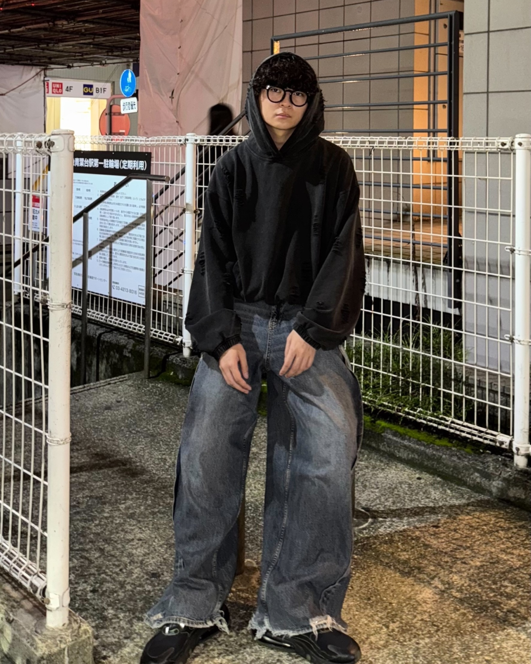 ダメージフェイドブラックフーディー OK0018
