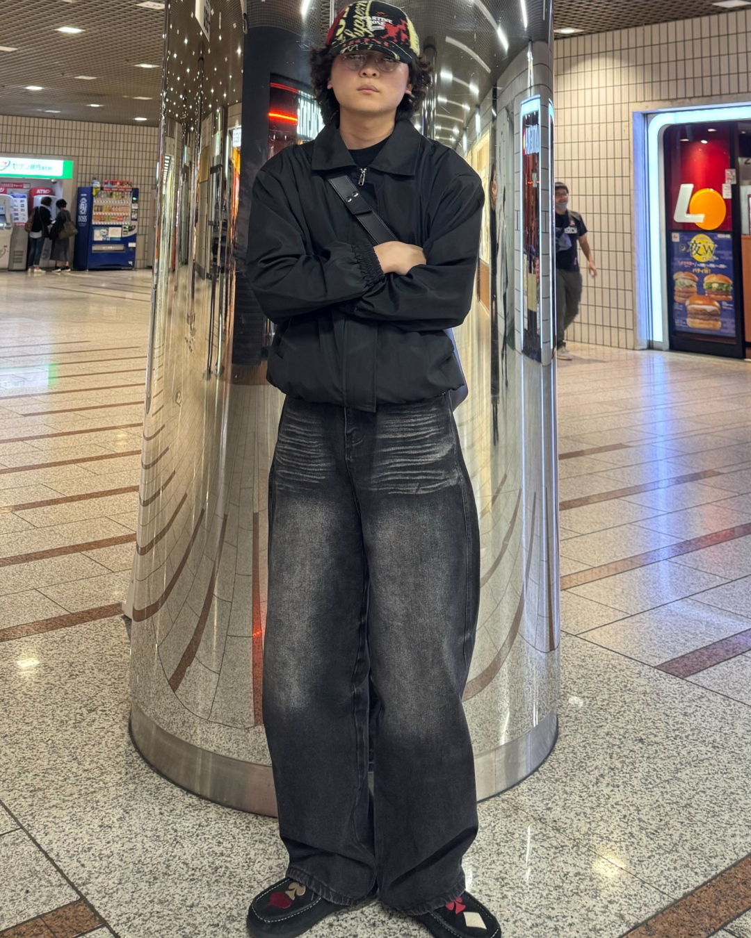 ウォッシュダメージブラックデニム OK0020