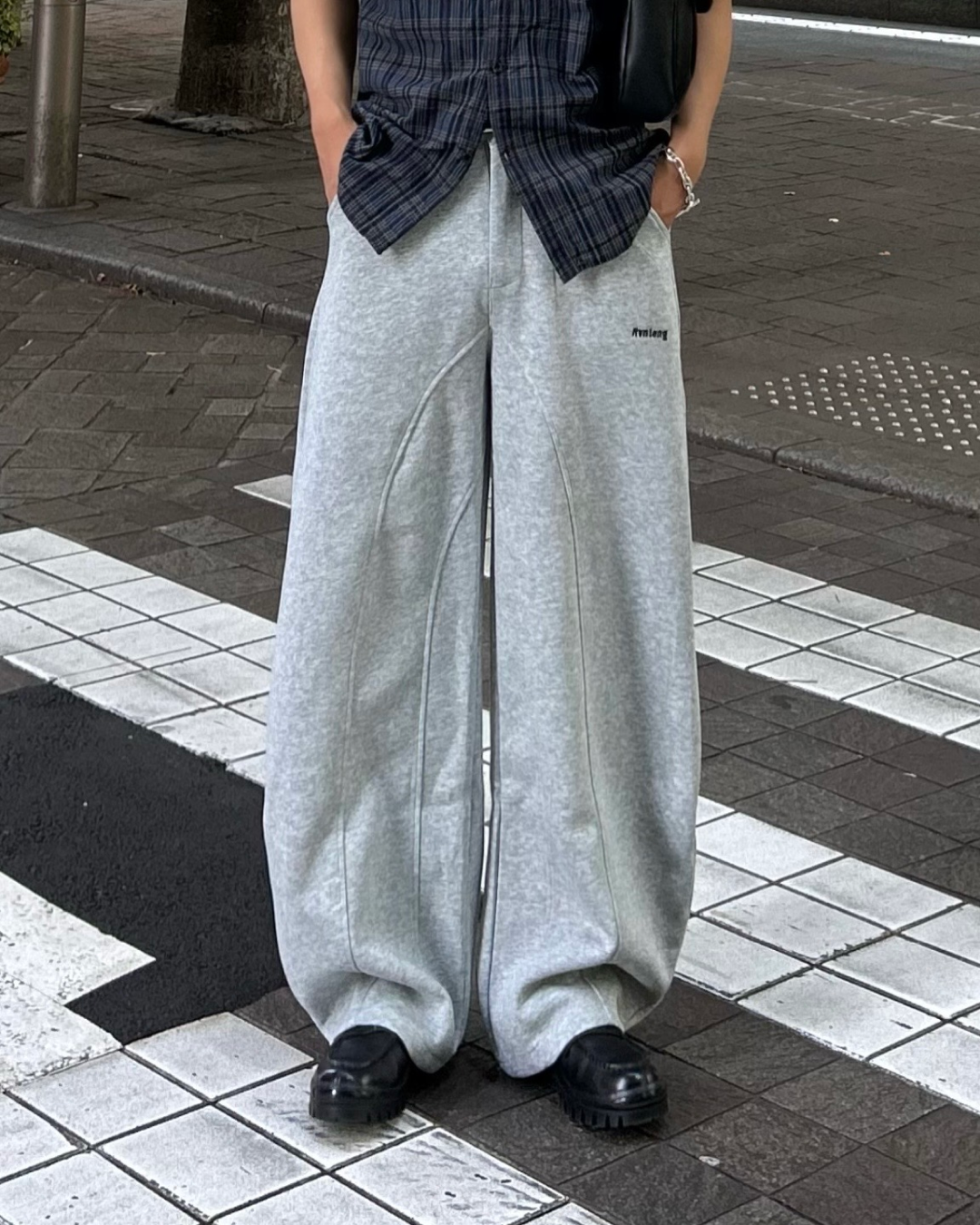 スウェットパンツ IONSEOUL Plano cotton balloon banding jogger pants BJ314 IONSEOUL(アイオンソウル) スウェットパンツ(メンズ) - 海外通販