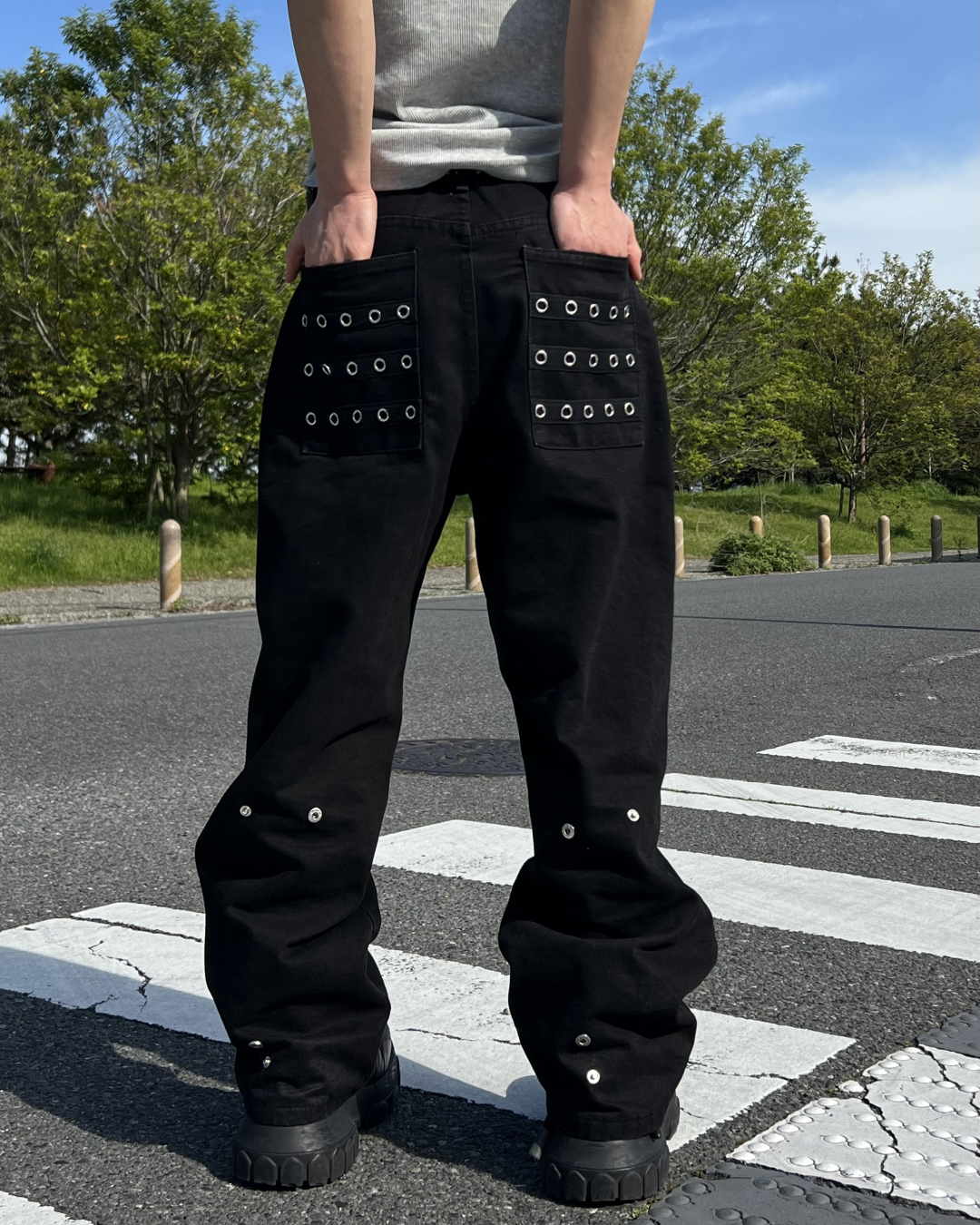 バックホールデザインワイドレッグパンツ
RI0044