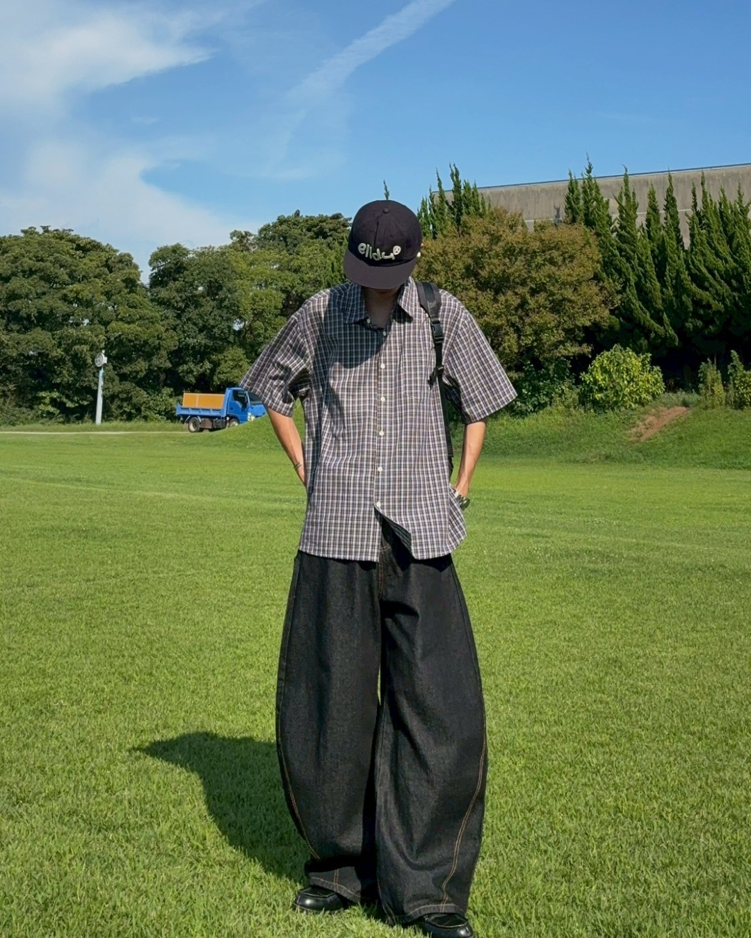 ブラックカーブデニムパンツ RR0009