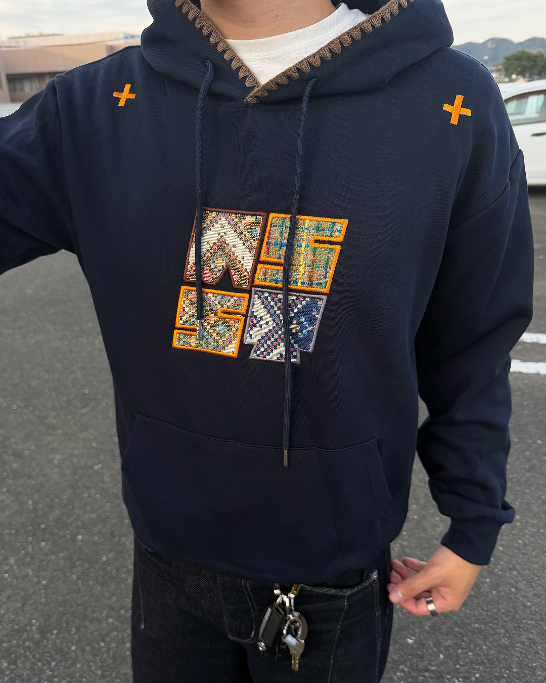 エスニックロゴ刺繍フーディ RS0162