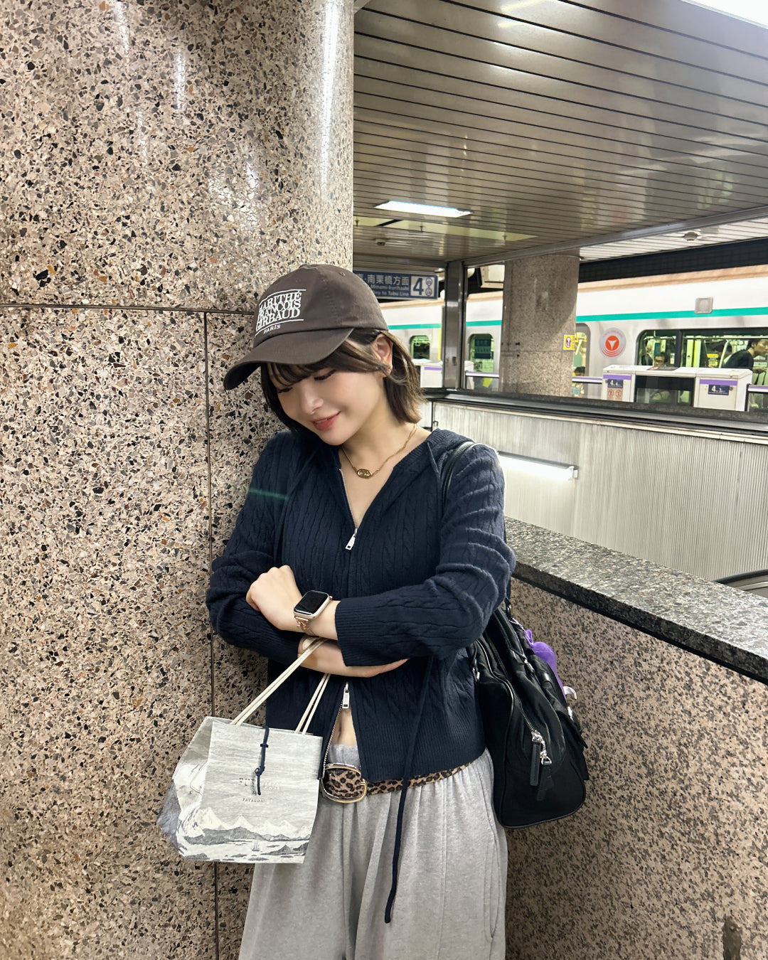 【即納】ツイストニットパーカーSA5002