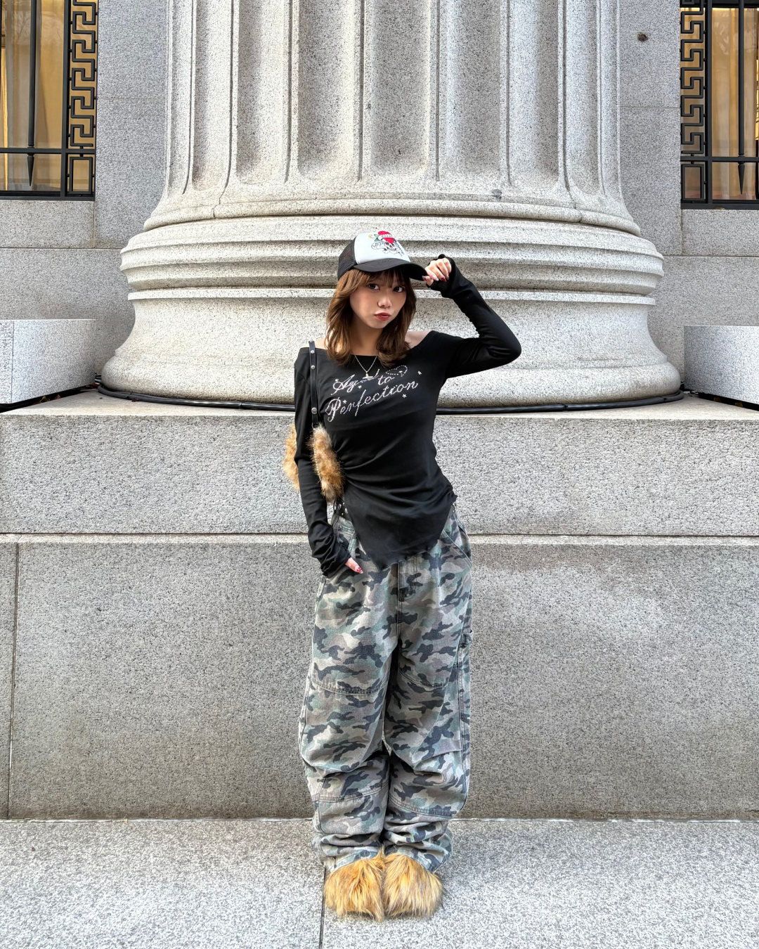 アシンメトリーラインストーンカットソー SH0010