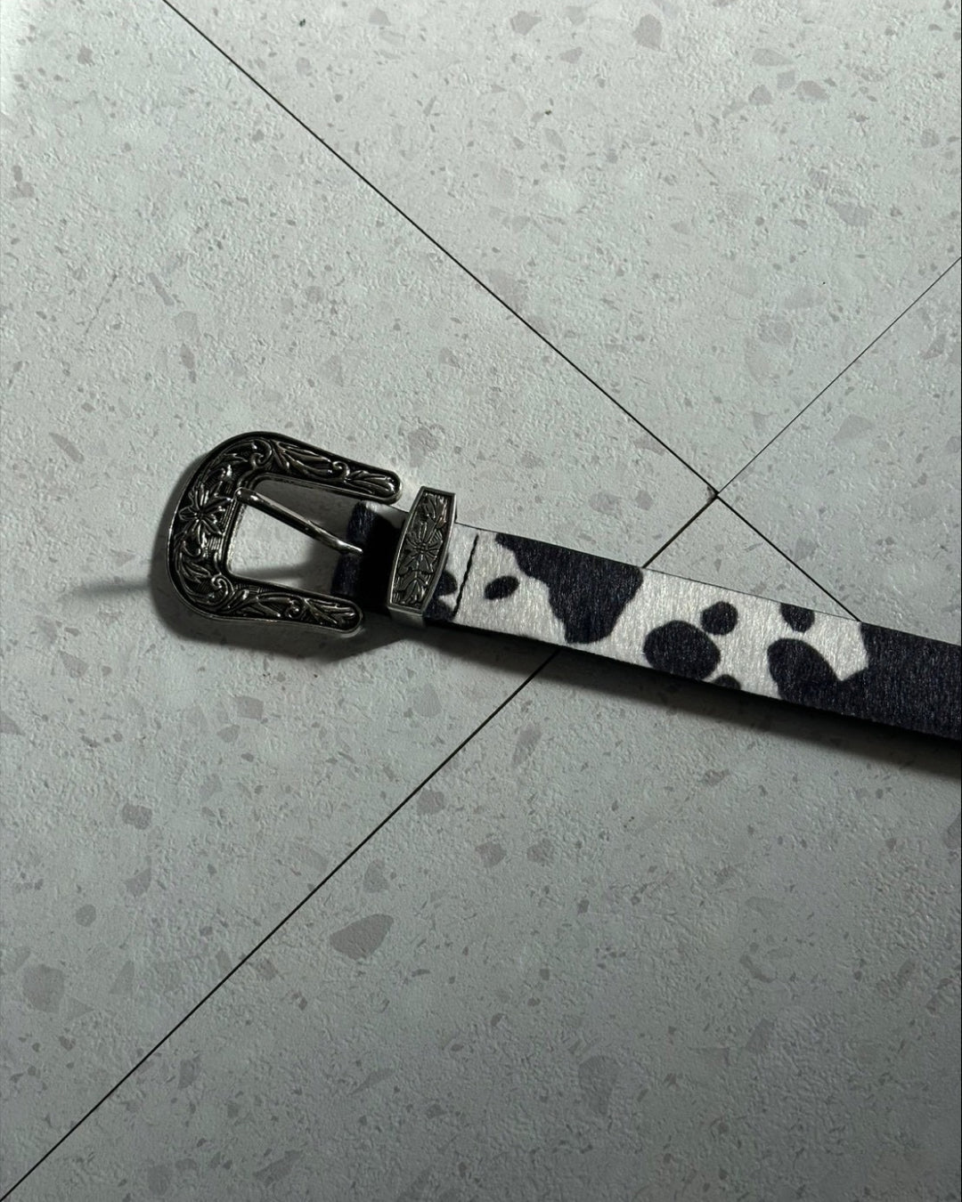 シルバーバックルモウ柄ベルト SK0127