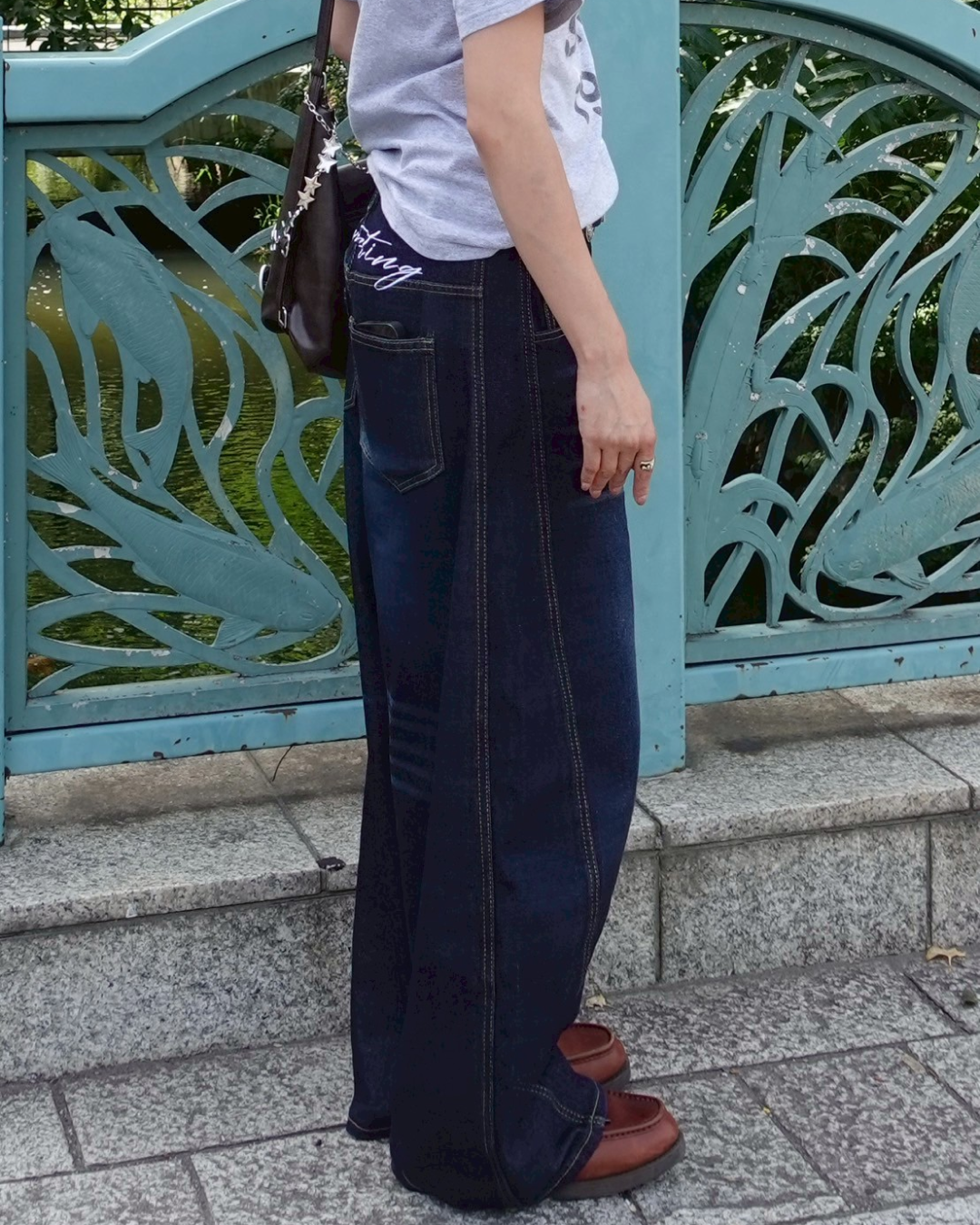 バックプリントデニムパンツ SM1105