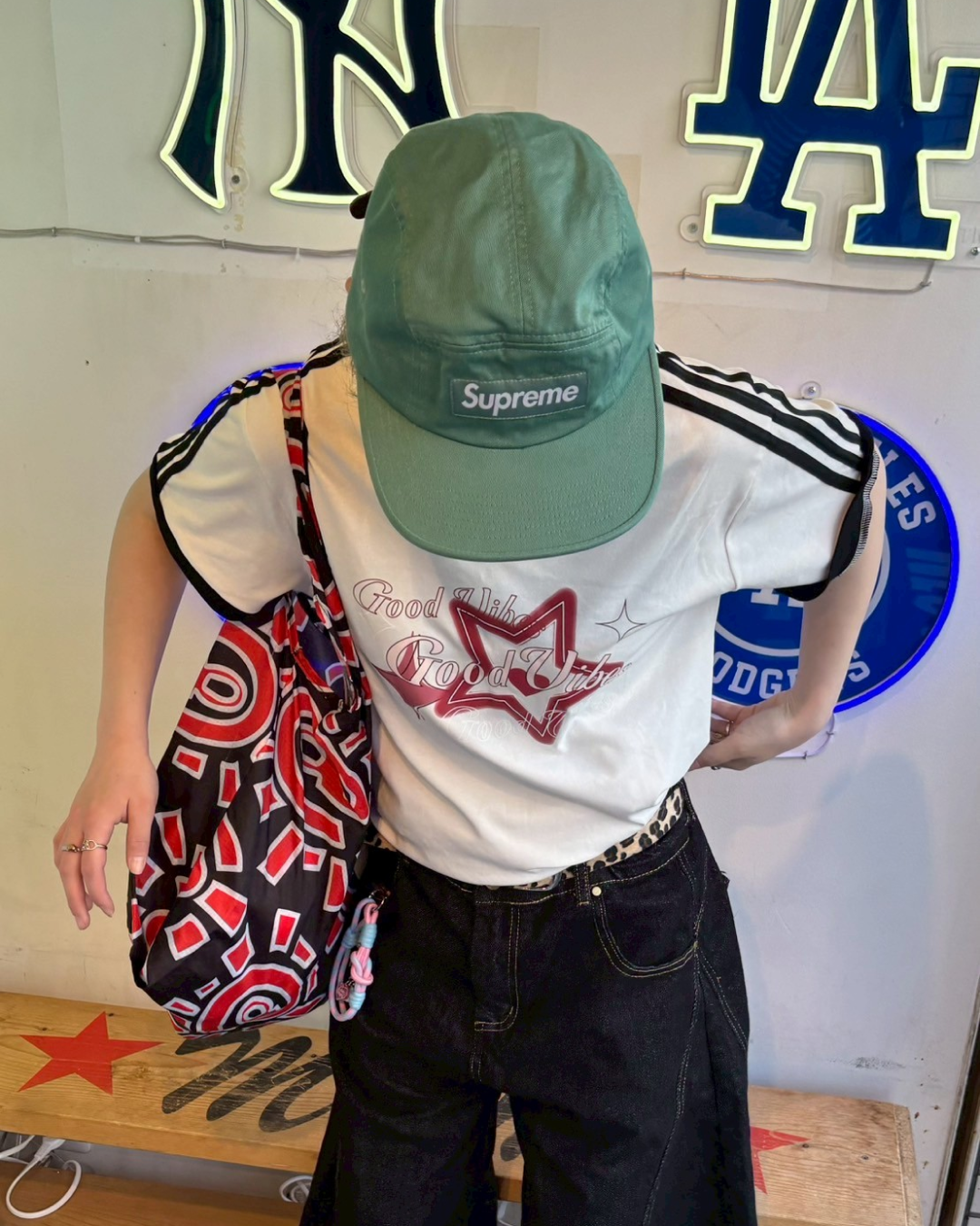 スターVネックリンガーTシャツ SW1018