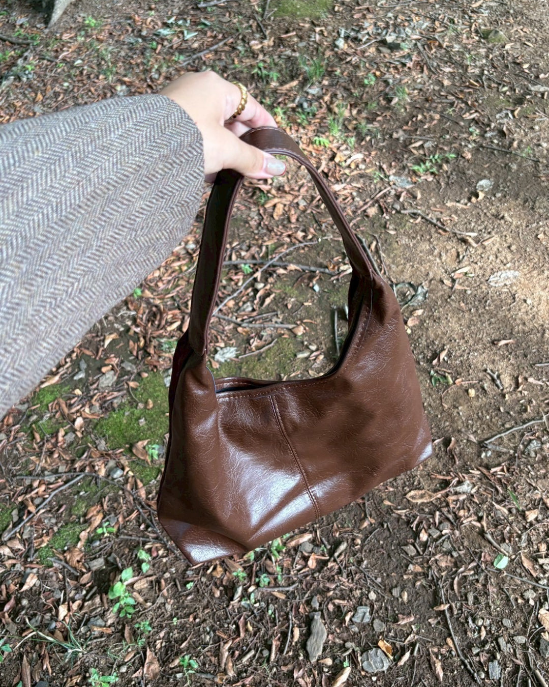 リバーシブルカジュアルレザー風バッグ
TM0063