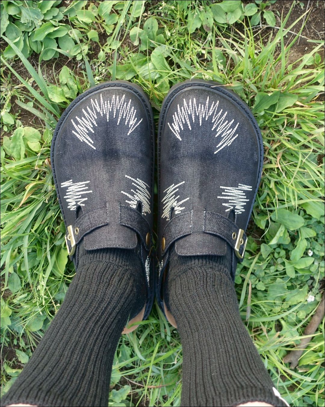 レトロ刺繍スリッポン TN0067