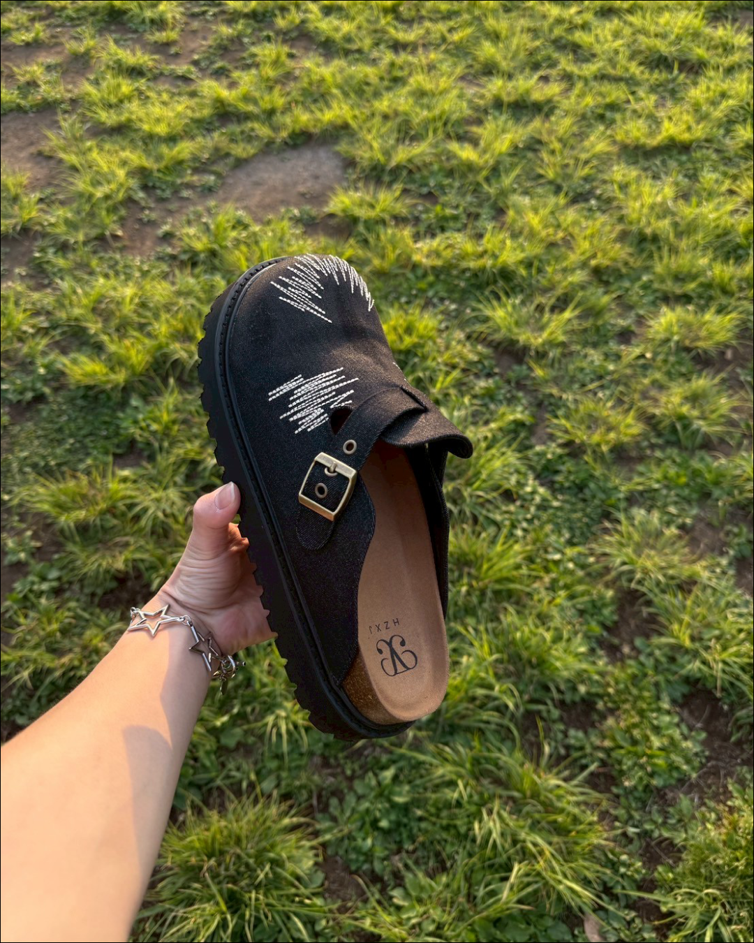 レトロ刺繍スリッポン TN0067