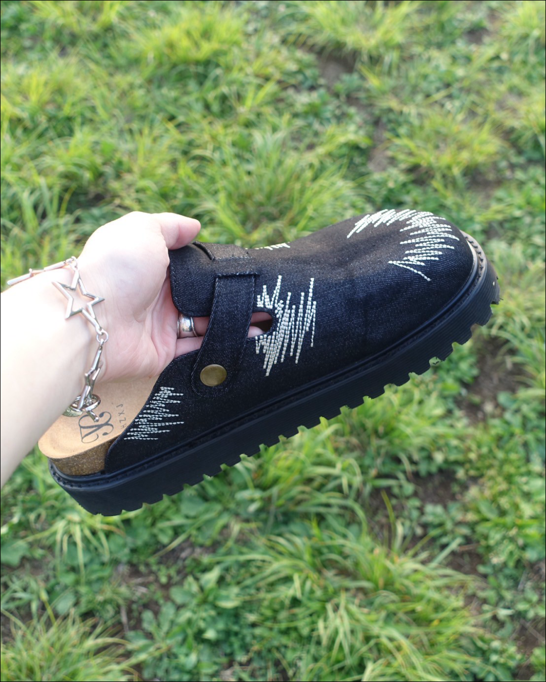 レトロ刺繍スリッポン TN0067