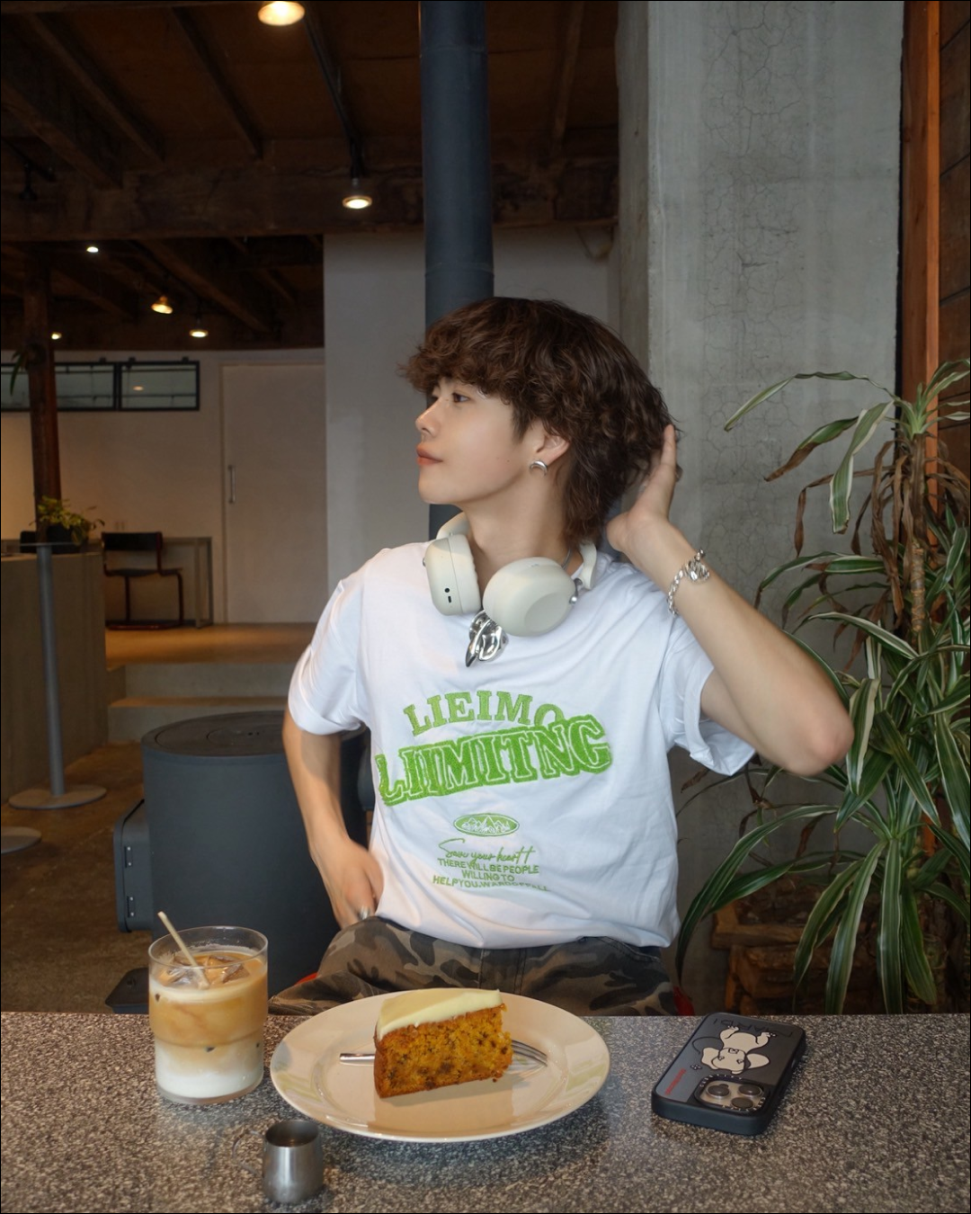 LIMITING刺繍Tシャツ TN0136