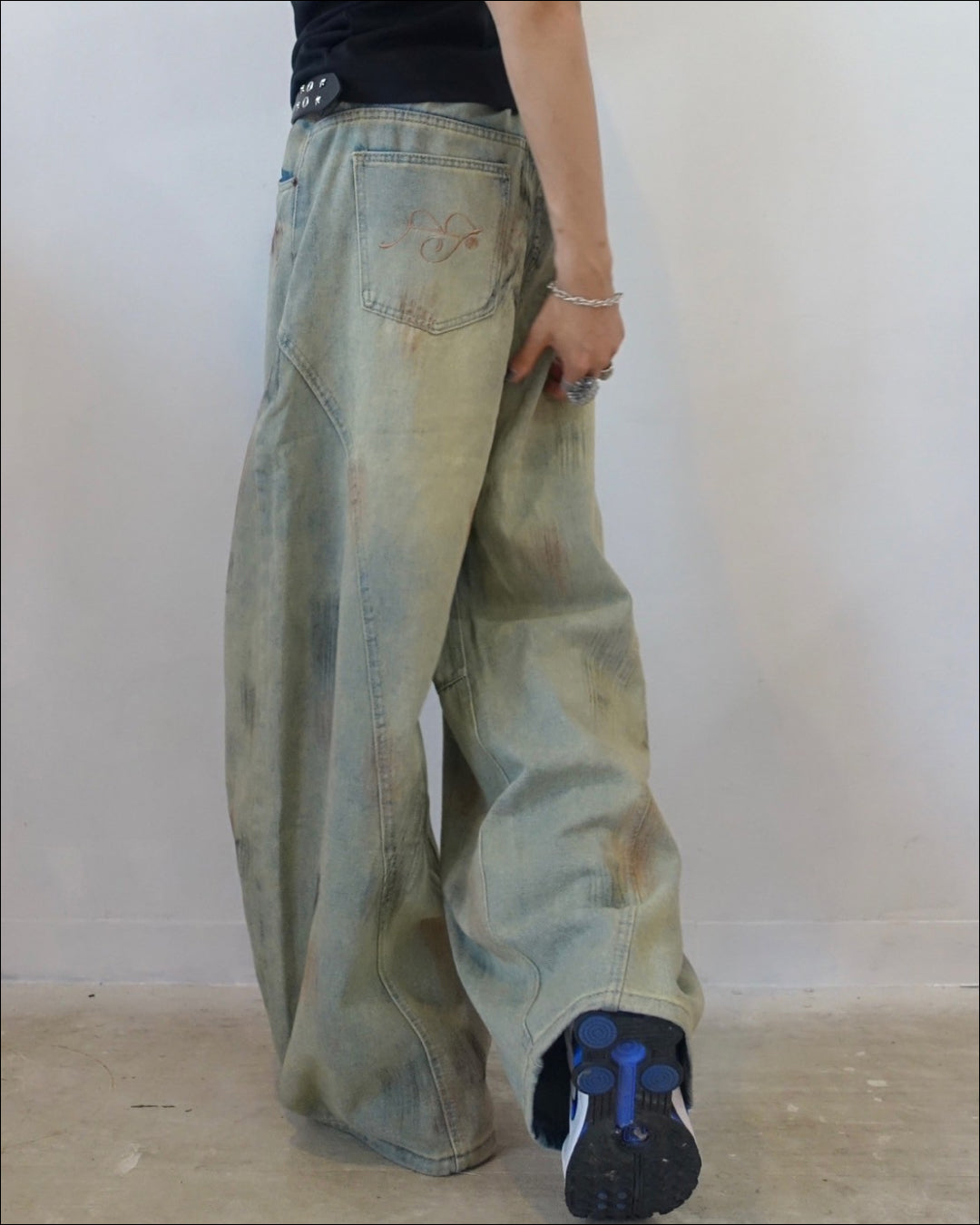 ウォッシュドペイントカーブデニム TN0182