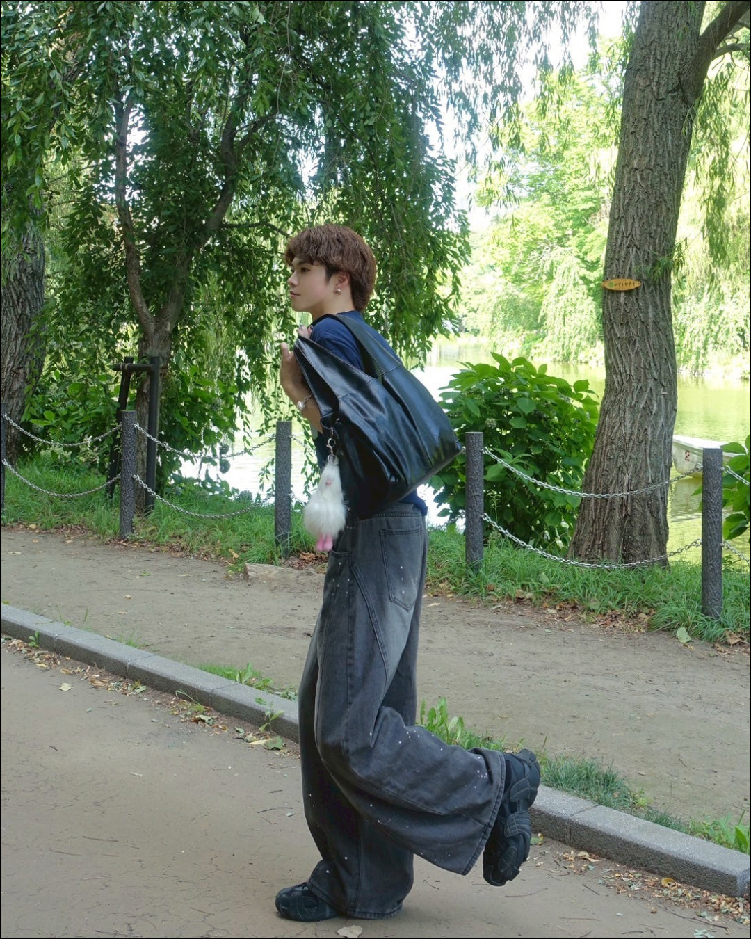 ペイント柄ブラックワイドバルーンデニム TN0183