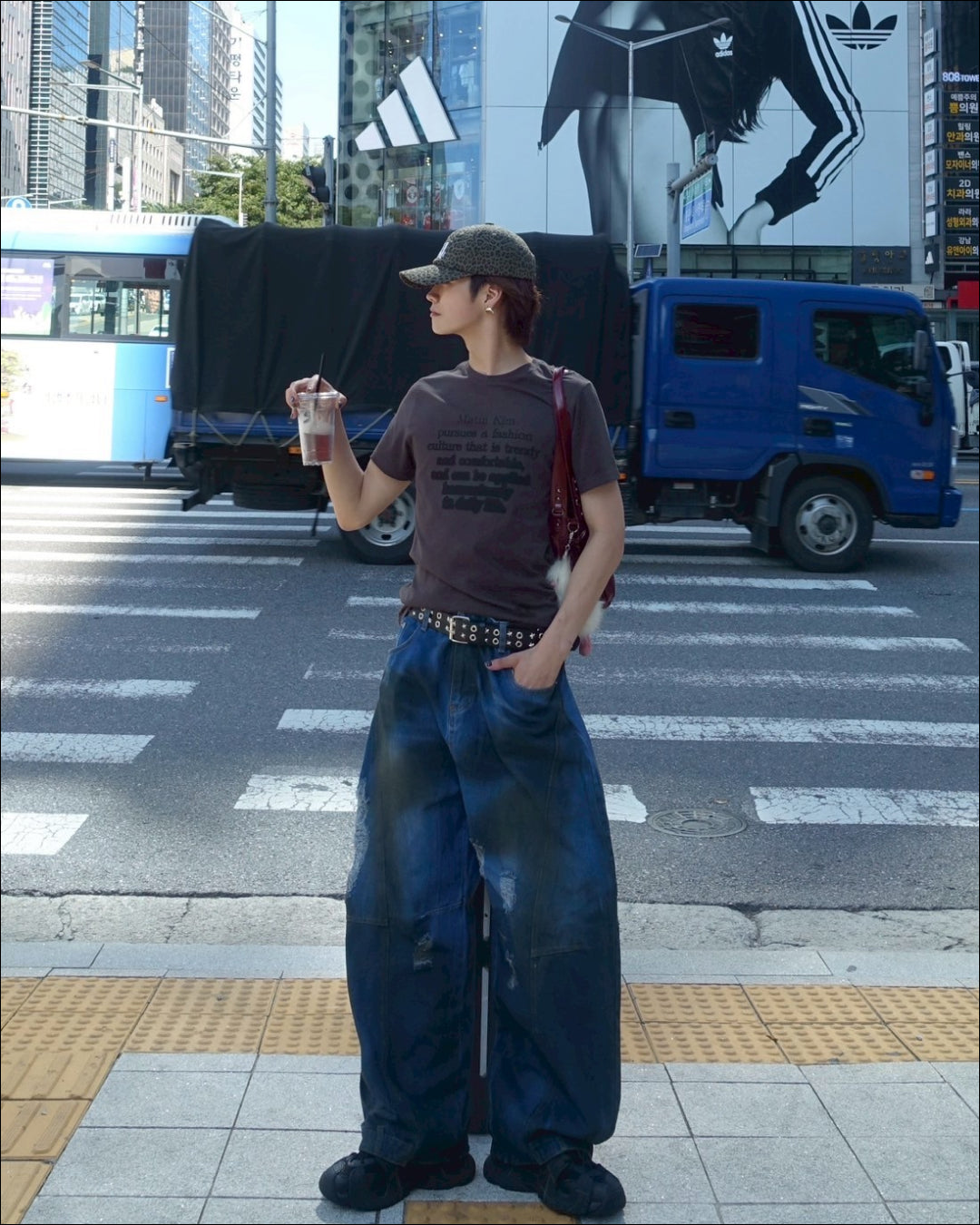 グラデーションカーブデニムパンツ TN0184